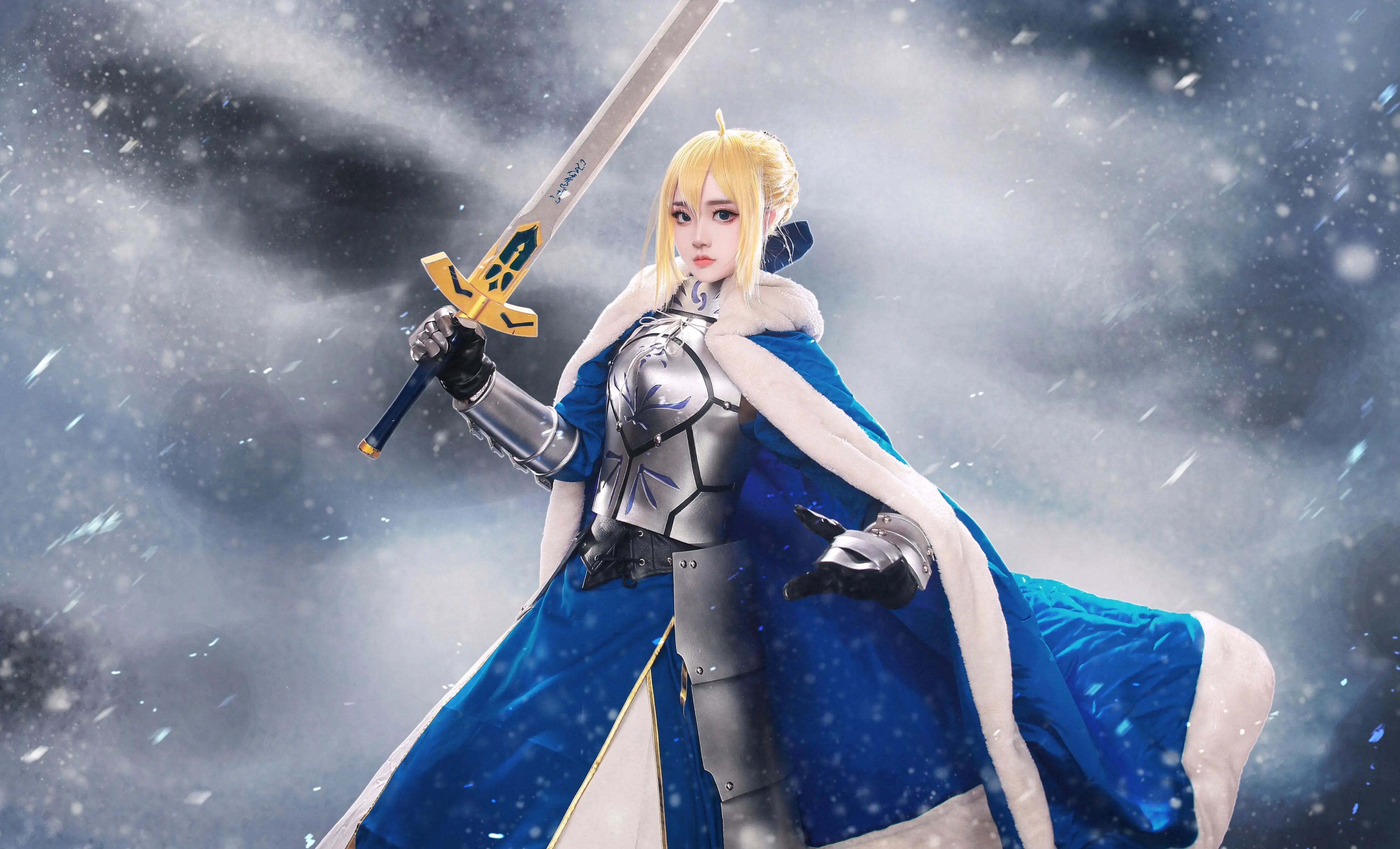 fate 吾王 saber cos-公众号小姨ai