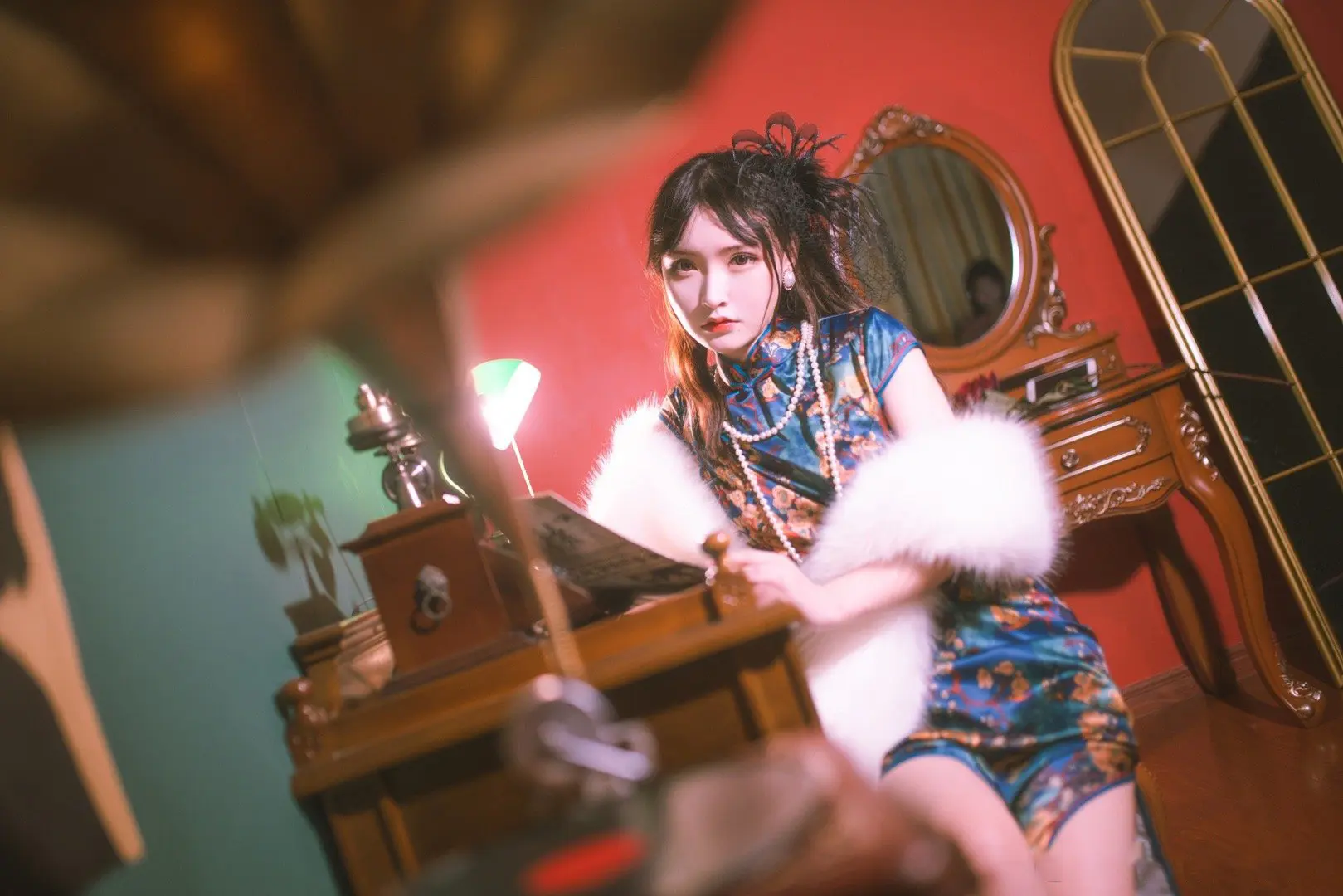 少女气质旗袍写真-公众号小姨ai