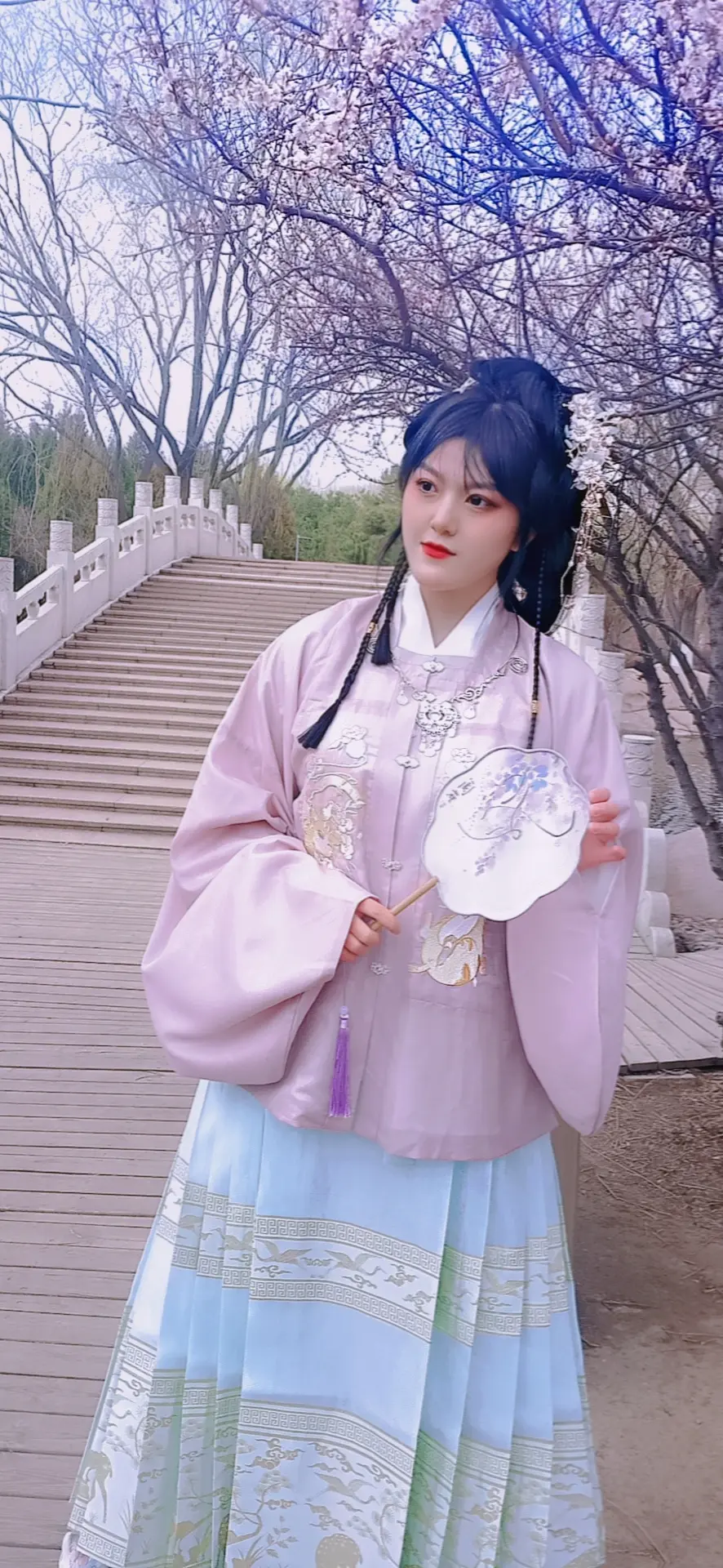 汉服小姐姐好可爱(ɔˆ ³(ˆ⌣ˆc)-公众号小姨ai