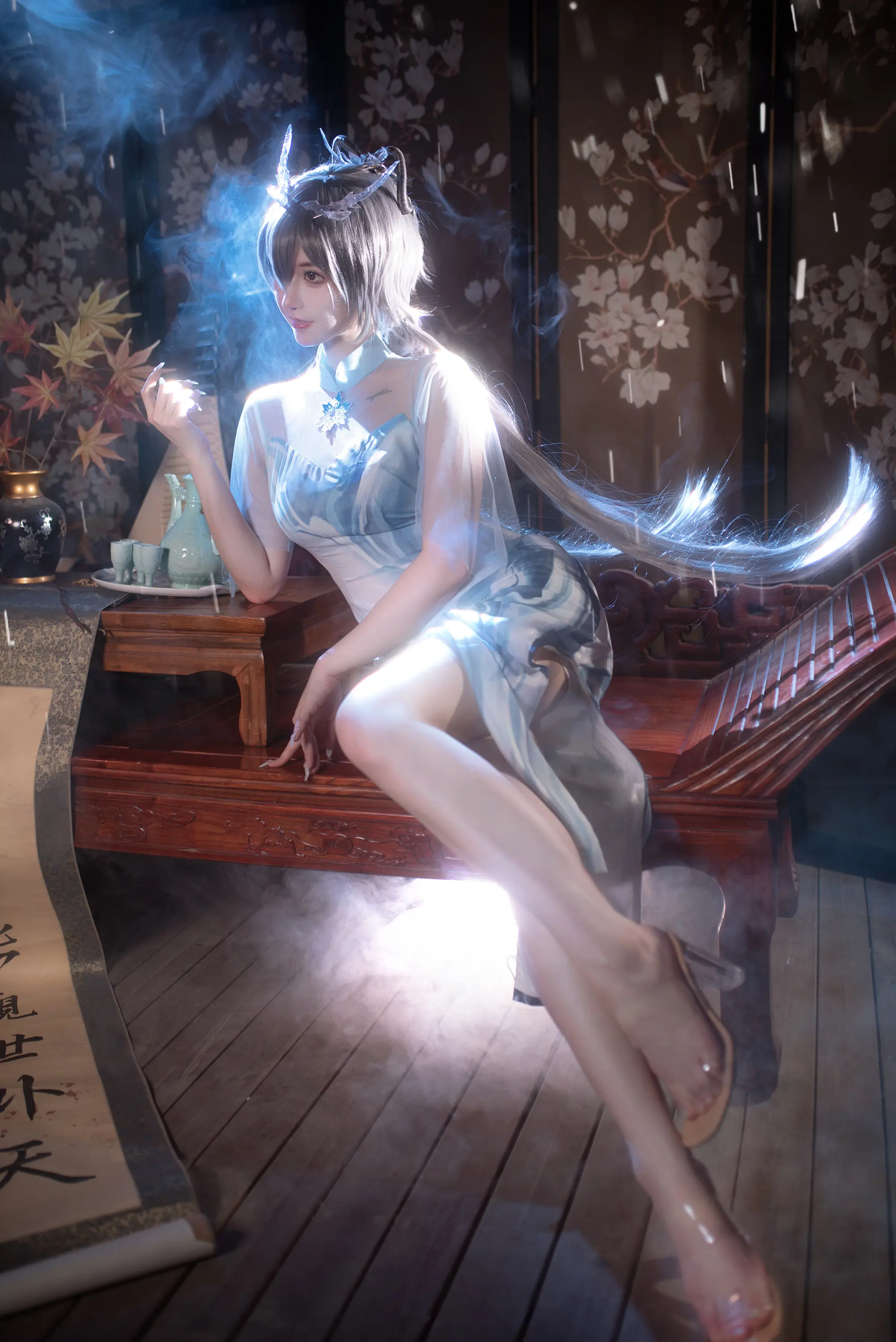 洛天依cosplay-公众号小姨ai