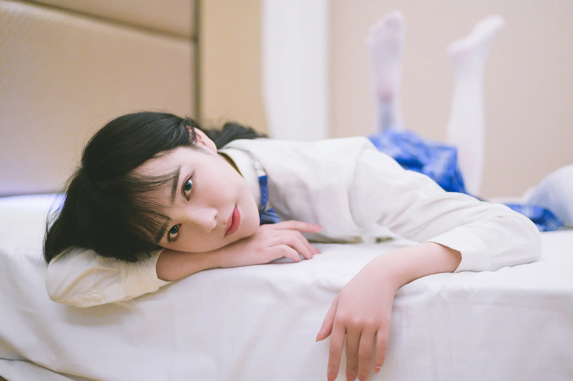 jk日常 无聊的少女-公众号小姨ai