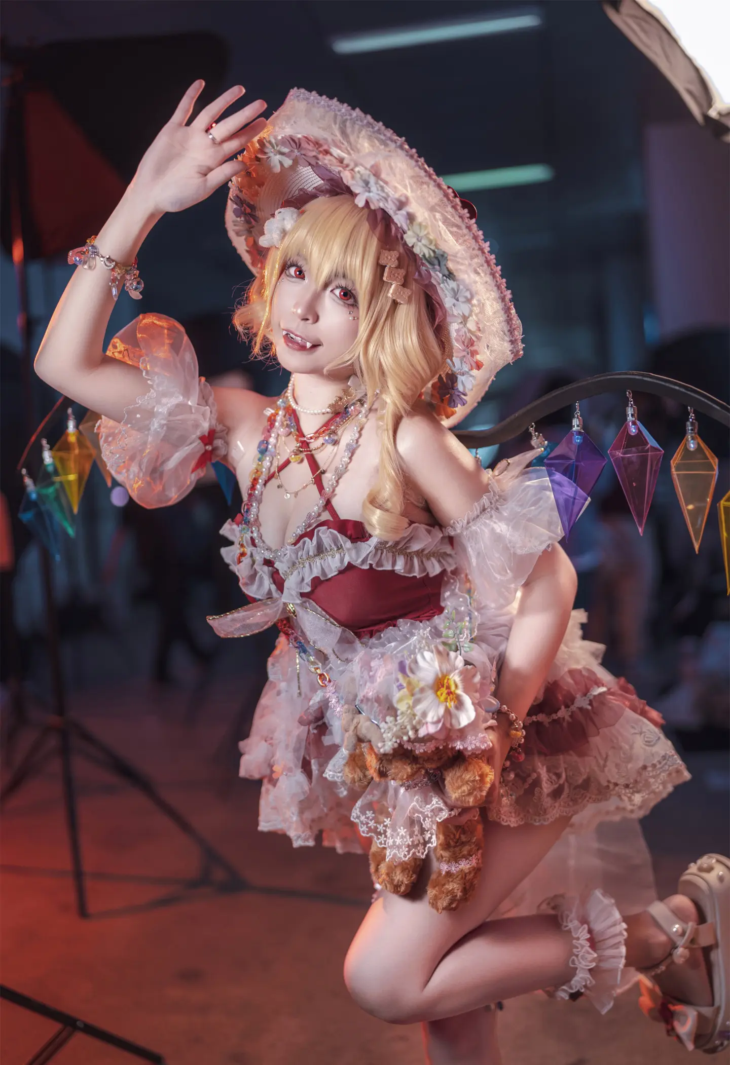动漫Coser@冉冉不甜v芙兰泳装-公众号小姨ai