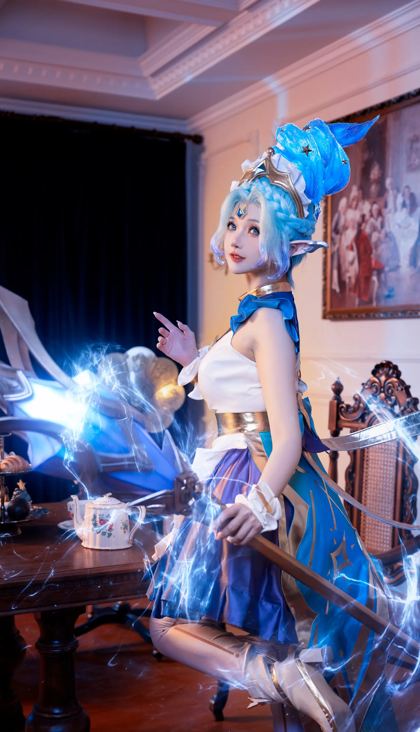 动漫Coser@露兒大魔王_《金铲铲之战》迦娜-公众号小姨ai