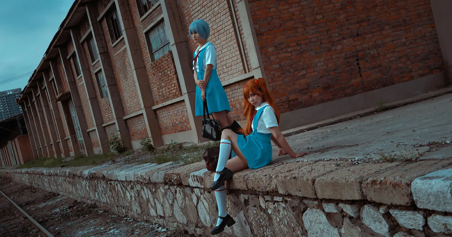 《新世纪福音战士》绫波丽 明日香cosplay-公众号小姨ai