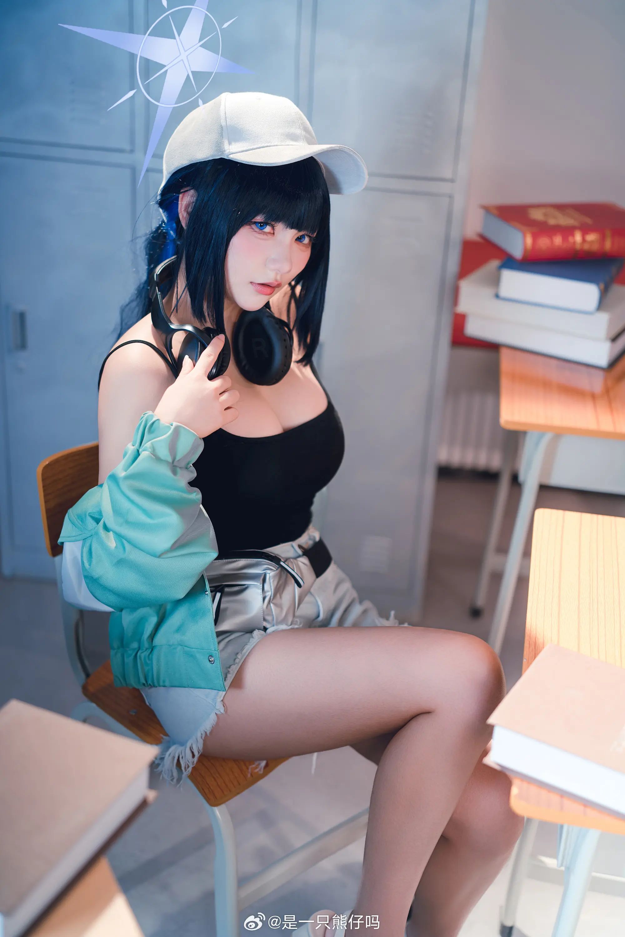 动漫Coser@是一只熊仔吗 蔚蓝档案-公众号小姨ai