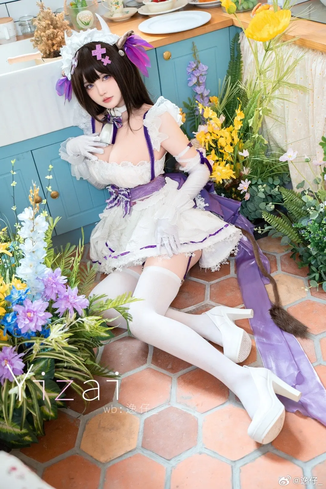 COSPLAY ♪~指挥官，我给您泡了茶哦。加了点牛奶的皇家风味……觉得得怎么样呢？碧蓝航线 樫野@逸仔_ COSPLAY-第3张
