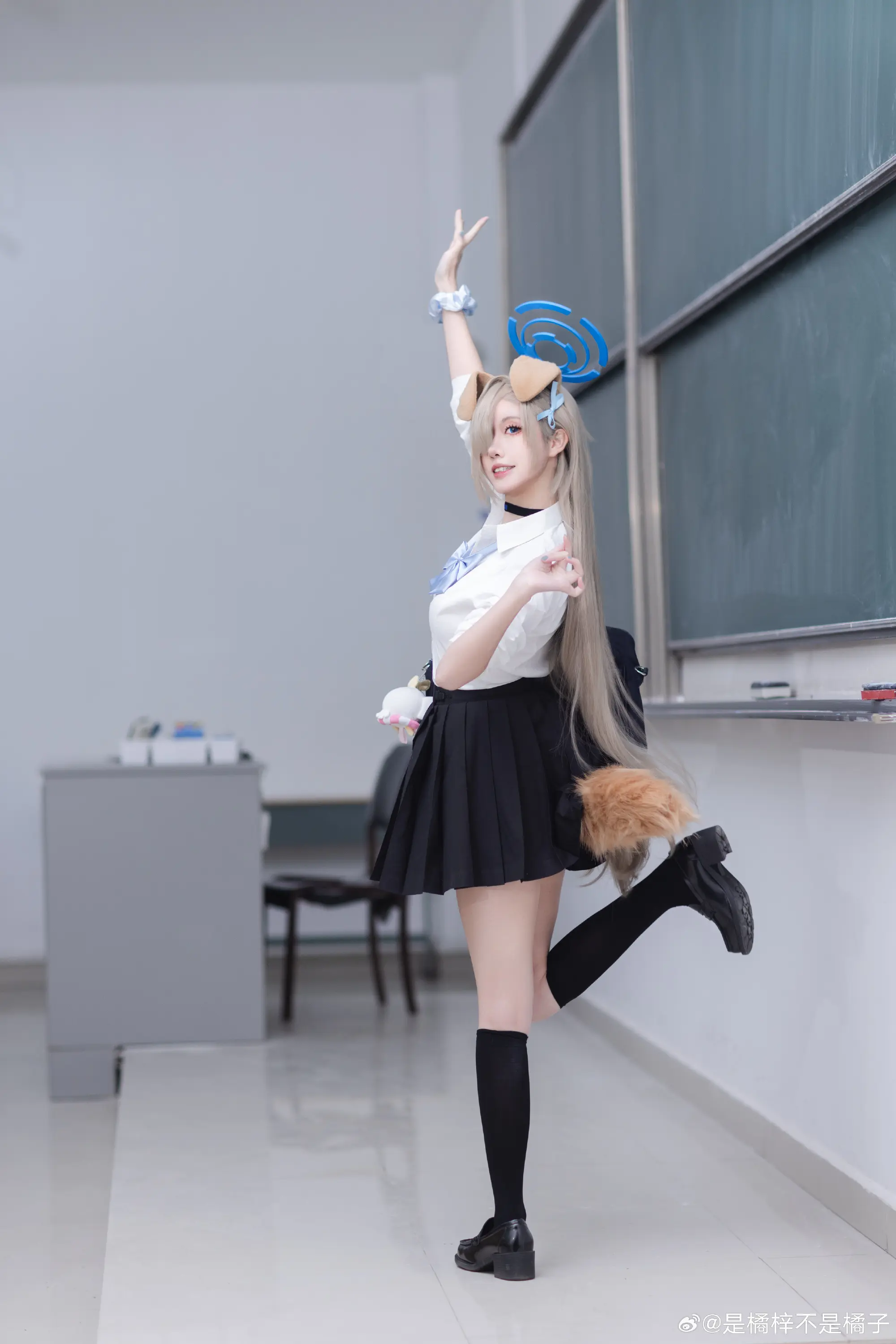 54333b8bd42d7efa94321930b2f4032a.jpg