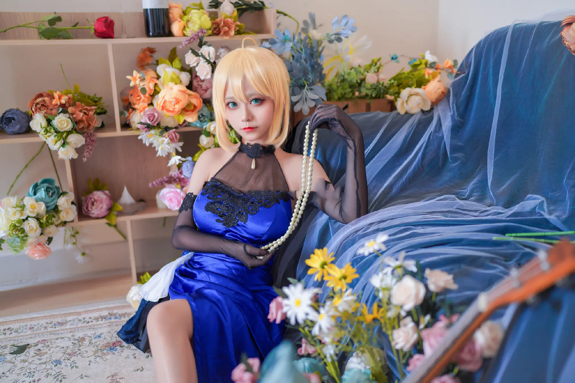 《Fate》Saber蓝礼服cosplay-公众号小姨ai