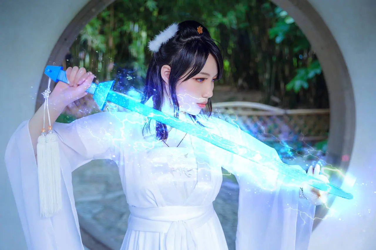 诛仙陆雪琪外景cosplay-公众号小姨ai