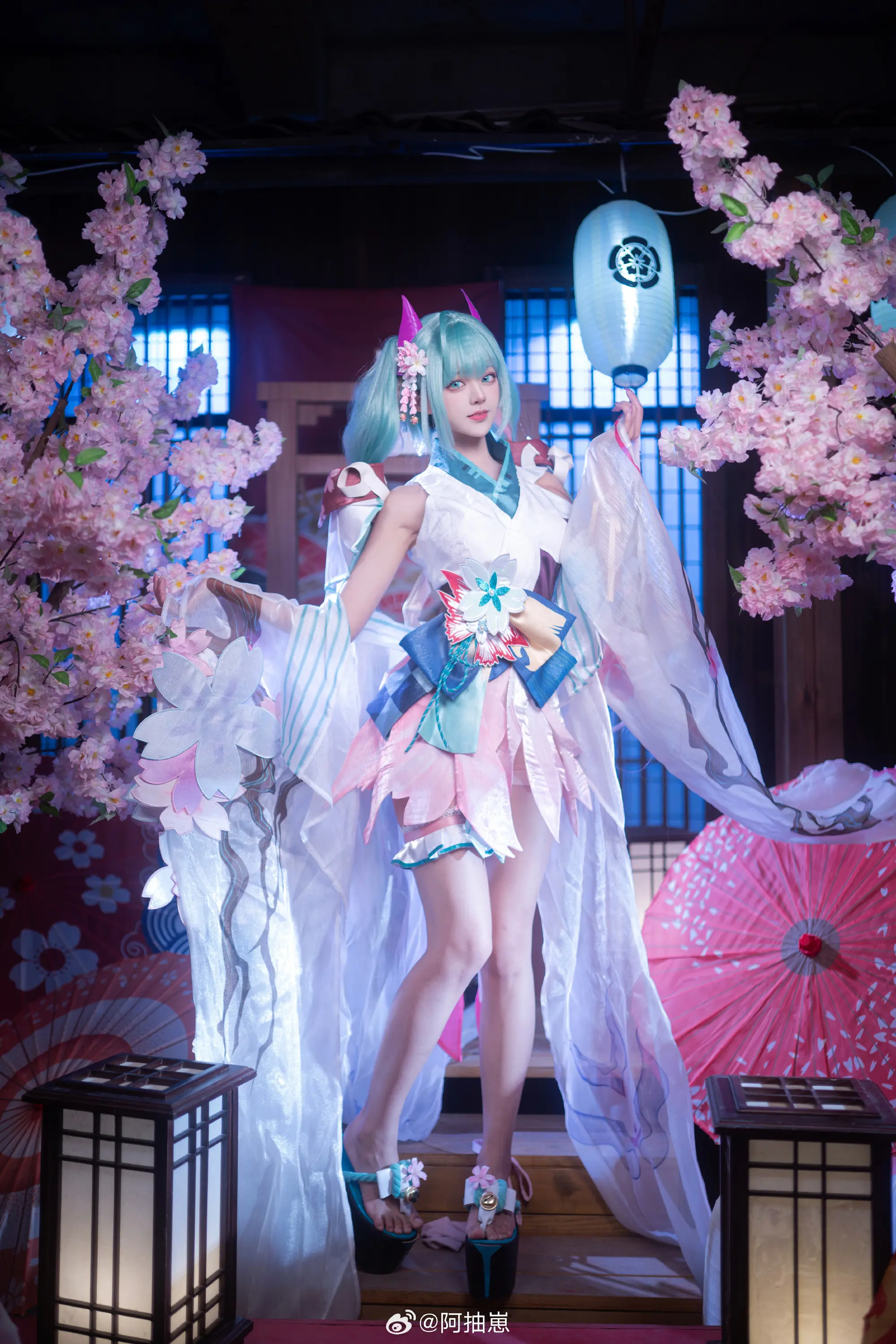动漫Coser@阿抽崽 初音未来-公众号小姨ai