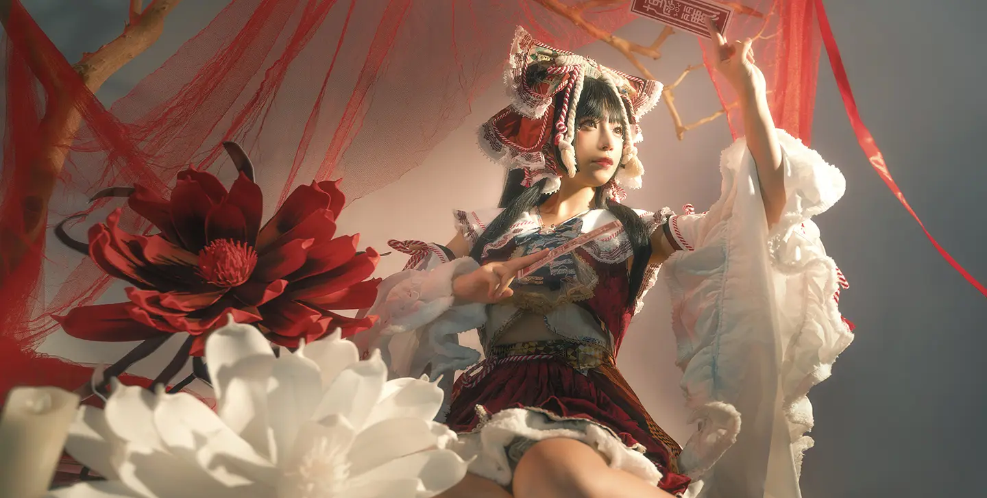 《东方Project》博丽灵梦cosplay-公众号小姨ai