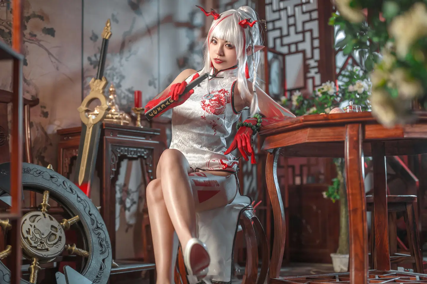 动漫Coser@冉冉不甜v《明日方舟》乐逍遥·年-公众号小姨ai
