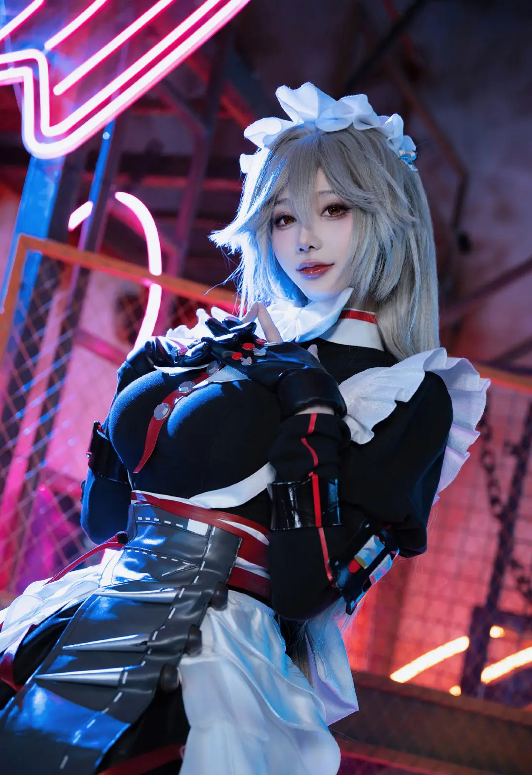 动漫Coser@如月灰《绝区零》亚历山德丽娜-公众号小姨ai