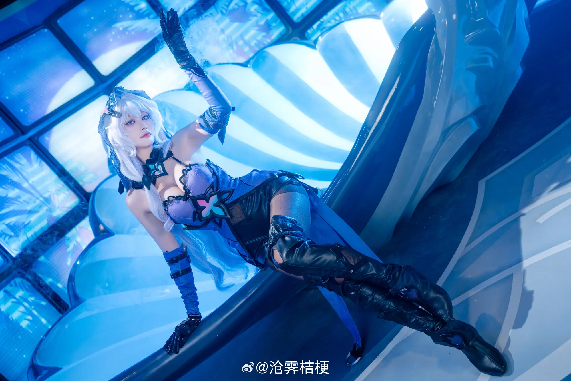 COSPLAY 崩坏：星穹铁道 黑天鹅@沧霁桔梗-公众号小姨ai