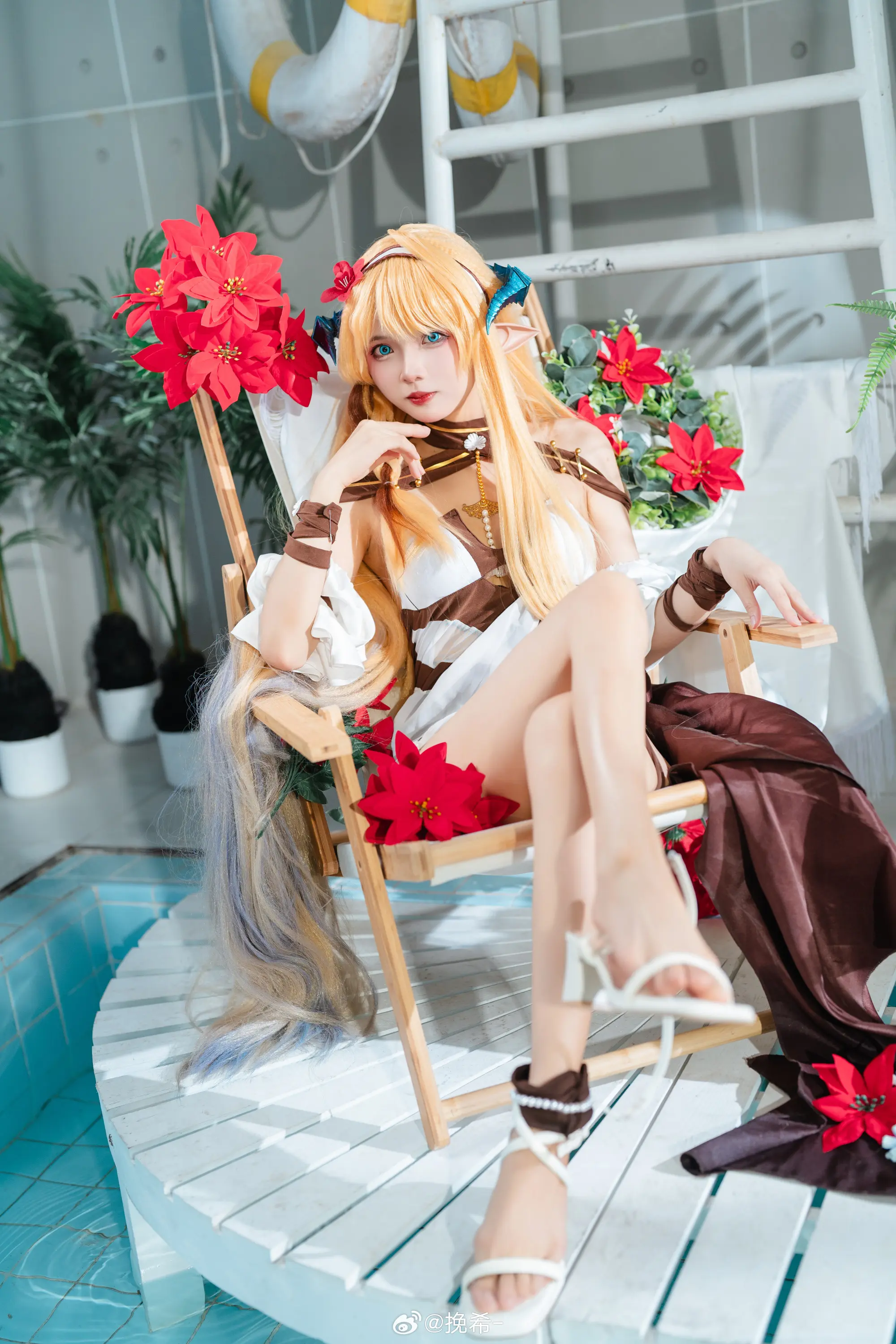 COSPLAY  阳光、沙滩还有大家，真的好怀念 明日方舟 琴柳@挽希- COSPLAY-第15张