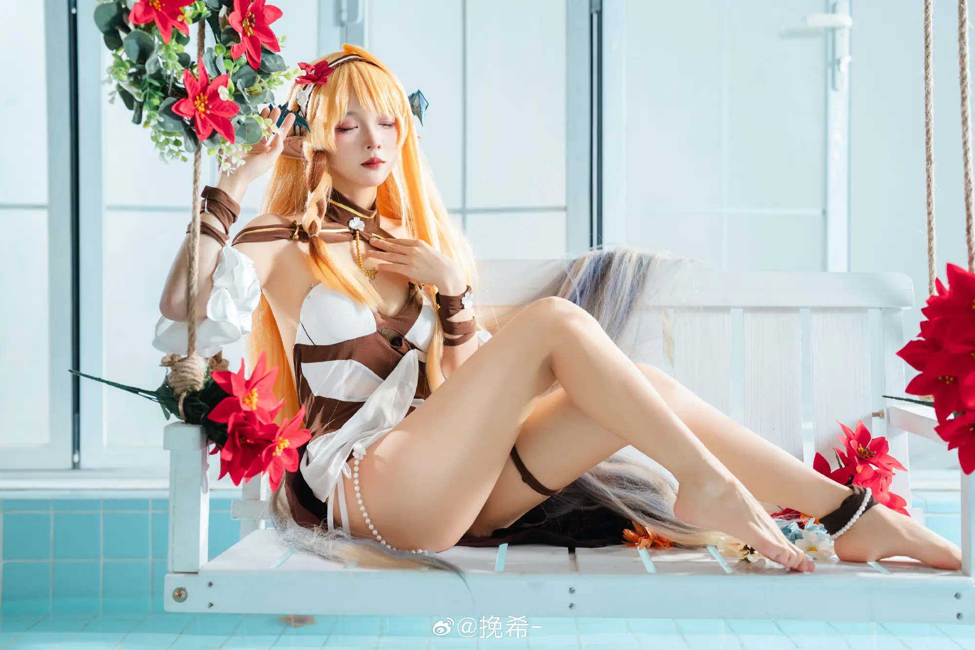 COSPLAY  阳光、沙滩还有大家，真的好怀念 明日方舟 琴柳@挽希- COSPLAY-第4张