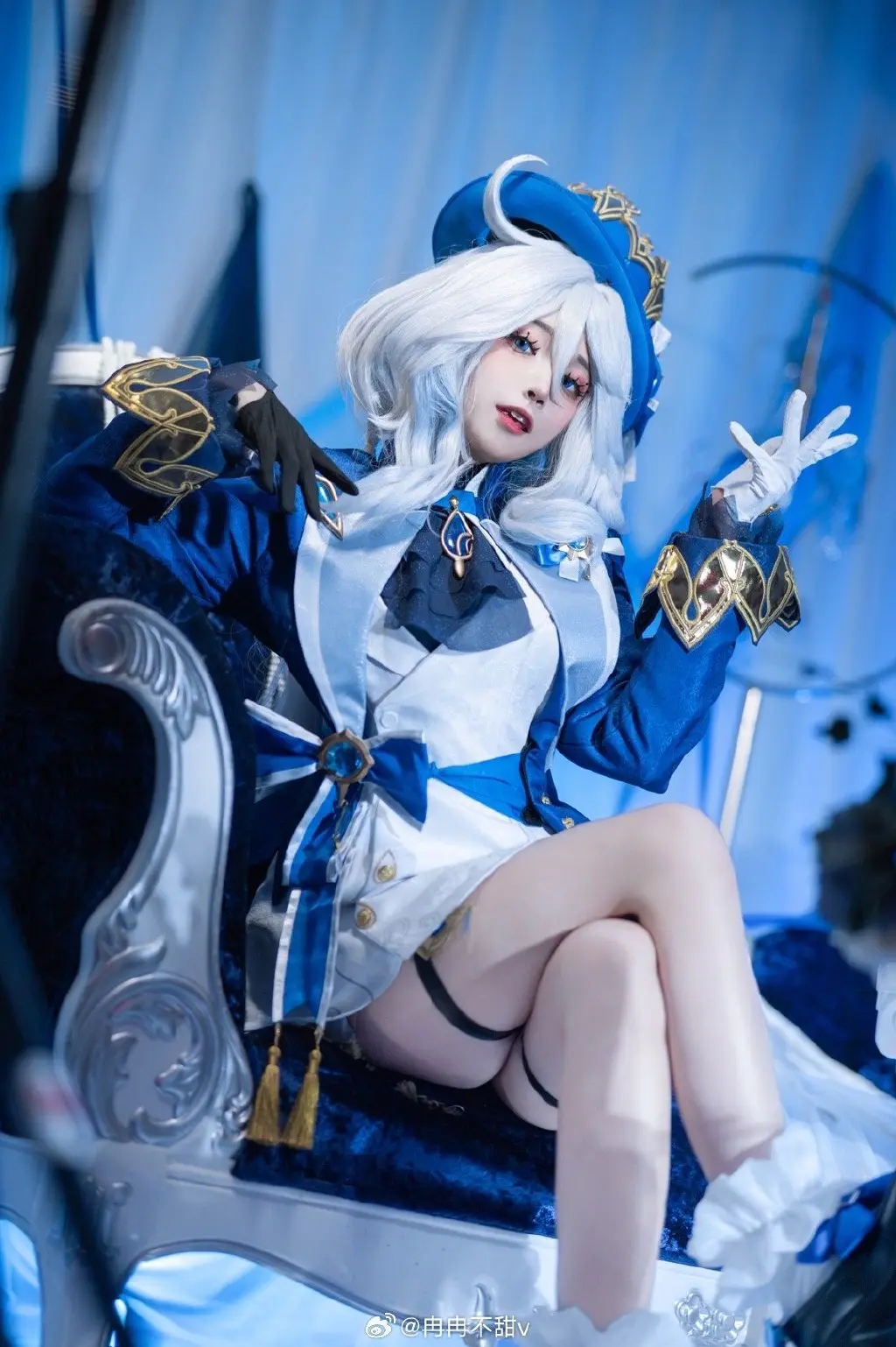 cosplay 审判舞台上的绝对焦点，直至谢幕的掌声响起。 原神 芙宁娜@冉冉不甜v-公众号小姨ai