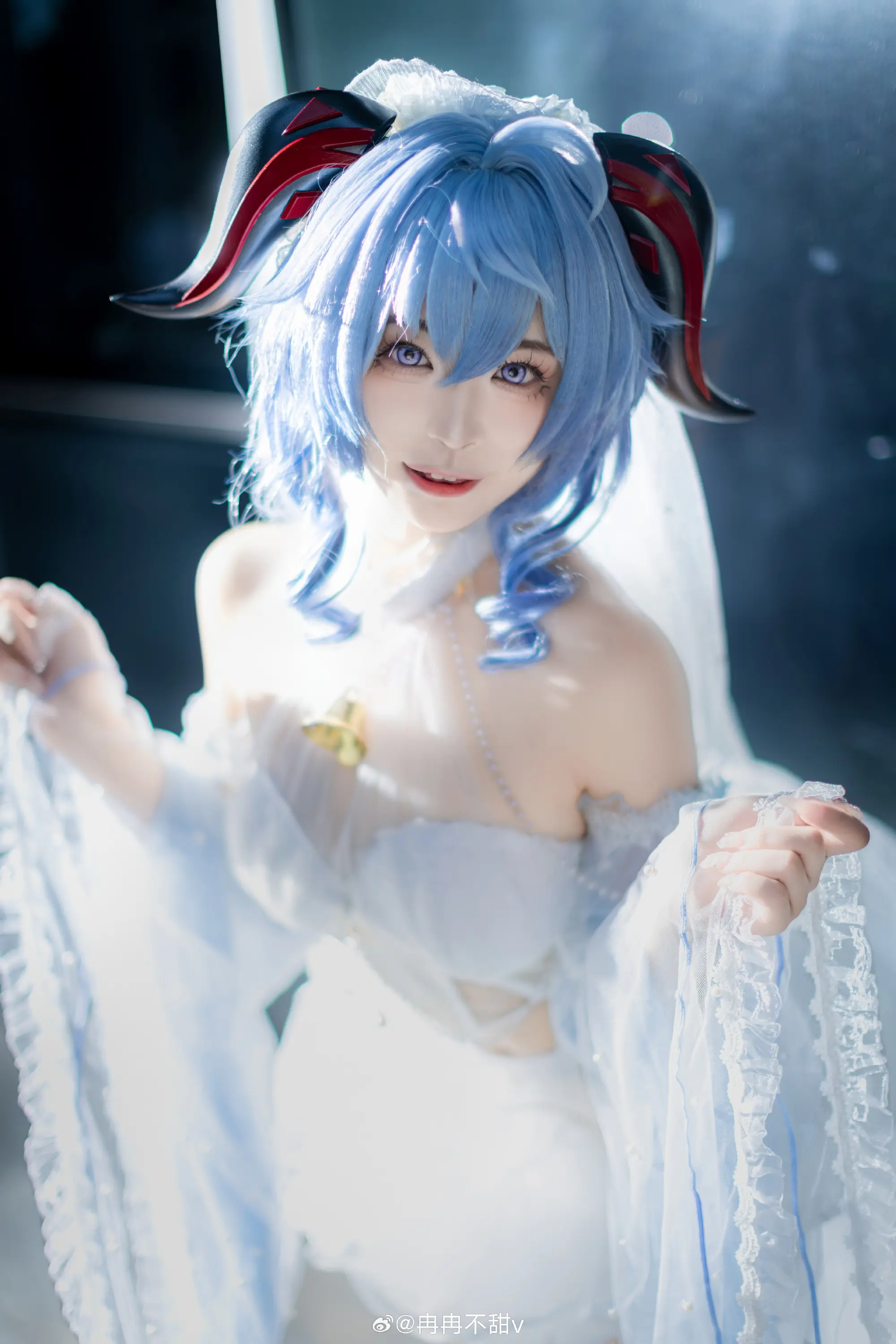 cosplay 可以和我结婚吗～旅行者？ 原神@冉冉不甜v-公众号小姨ai