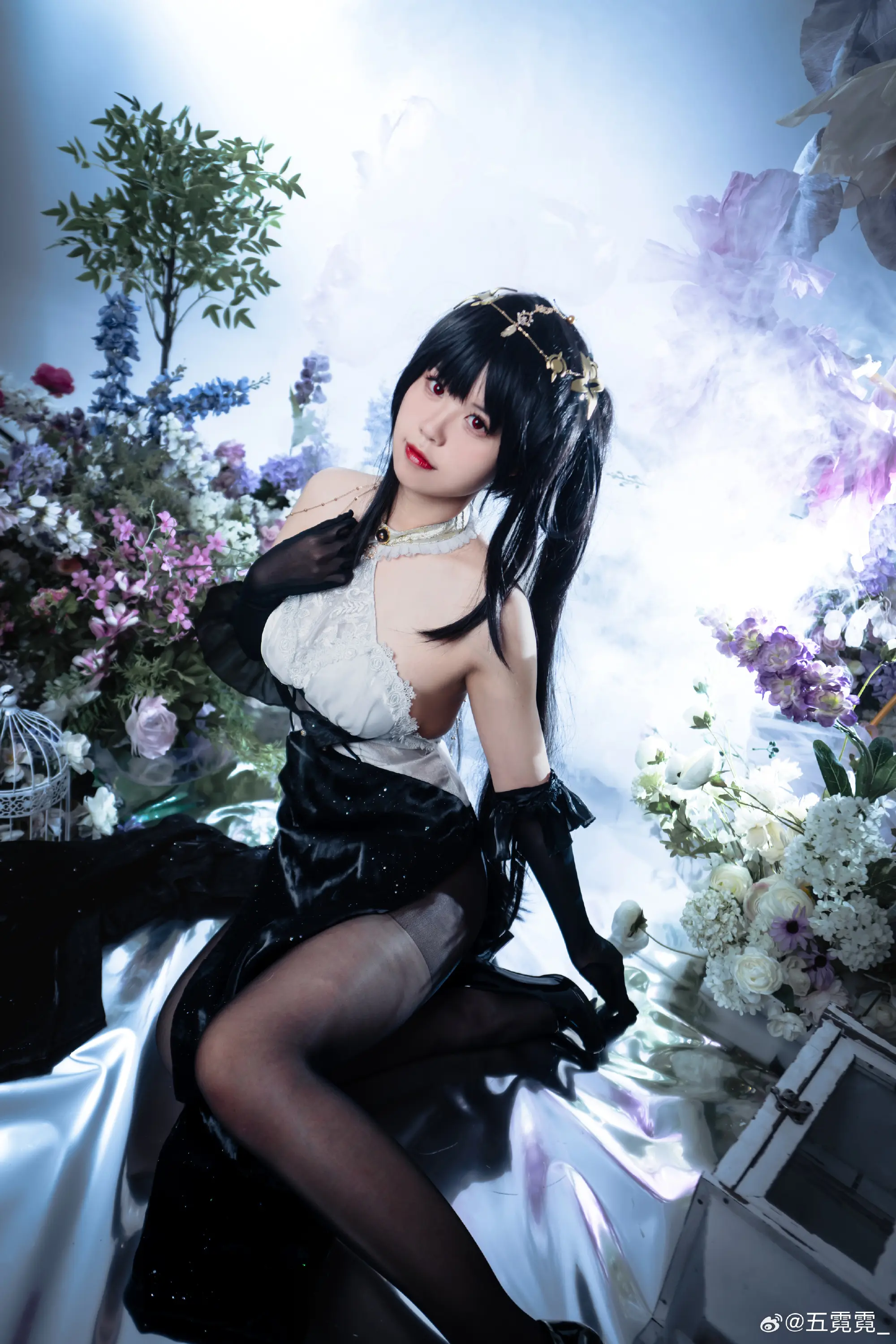 COSPLAY 乘兴而来，兴尽而归。平时里繁杂的事务考虑多了，这种时候就该放空思绪单纯享受~ 碧蓝航线 镇海cos@五霓霓_-公众号小姨ai