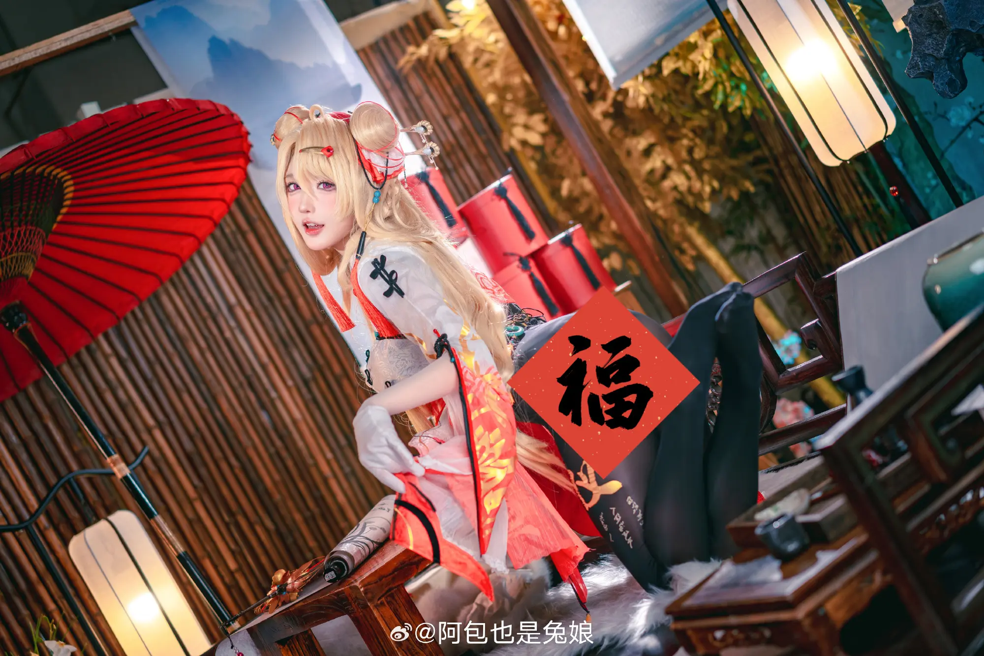 COSPLAY 在踏上回家之旅的途中，为大家带来了新春皮的咎瓦尤斯🧨🏮！！@阿包也是兔娘 COSPLAY-第6张