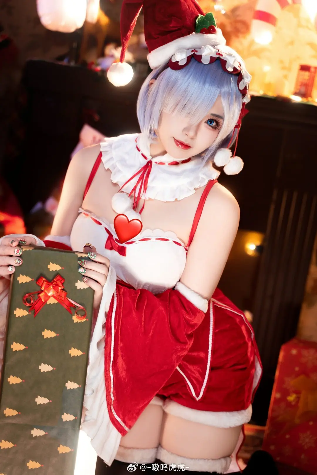 COSPLAY ❤节日的到来在提醒我们爱与被爱 Re:从零开始的异世界生活 蕾姆@-嗷呜虎虎--公众号小姨ai