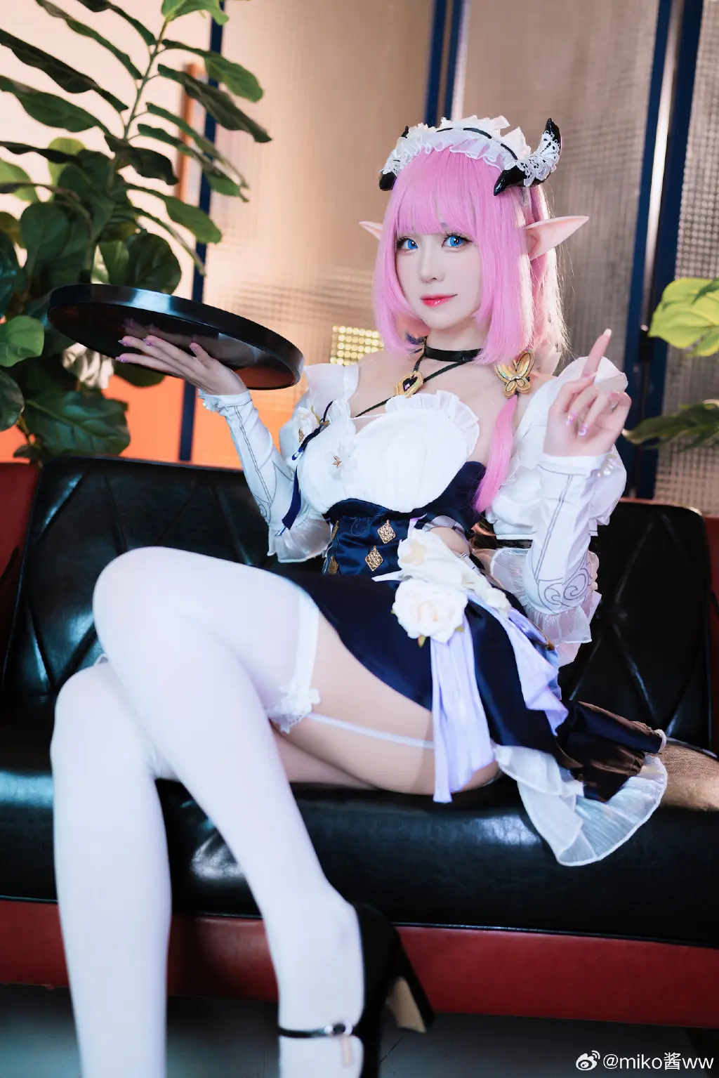cosplay 粉色头发的可爱女孩🎀爱莉希雅🎀 崩坏3 爱莉希雅@miko酱ww-公众号小姨ai