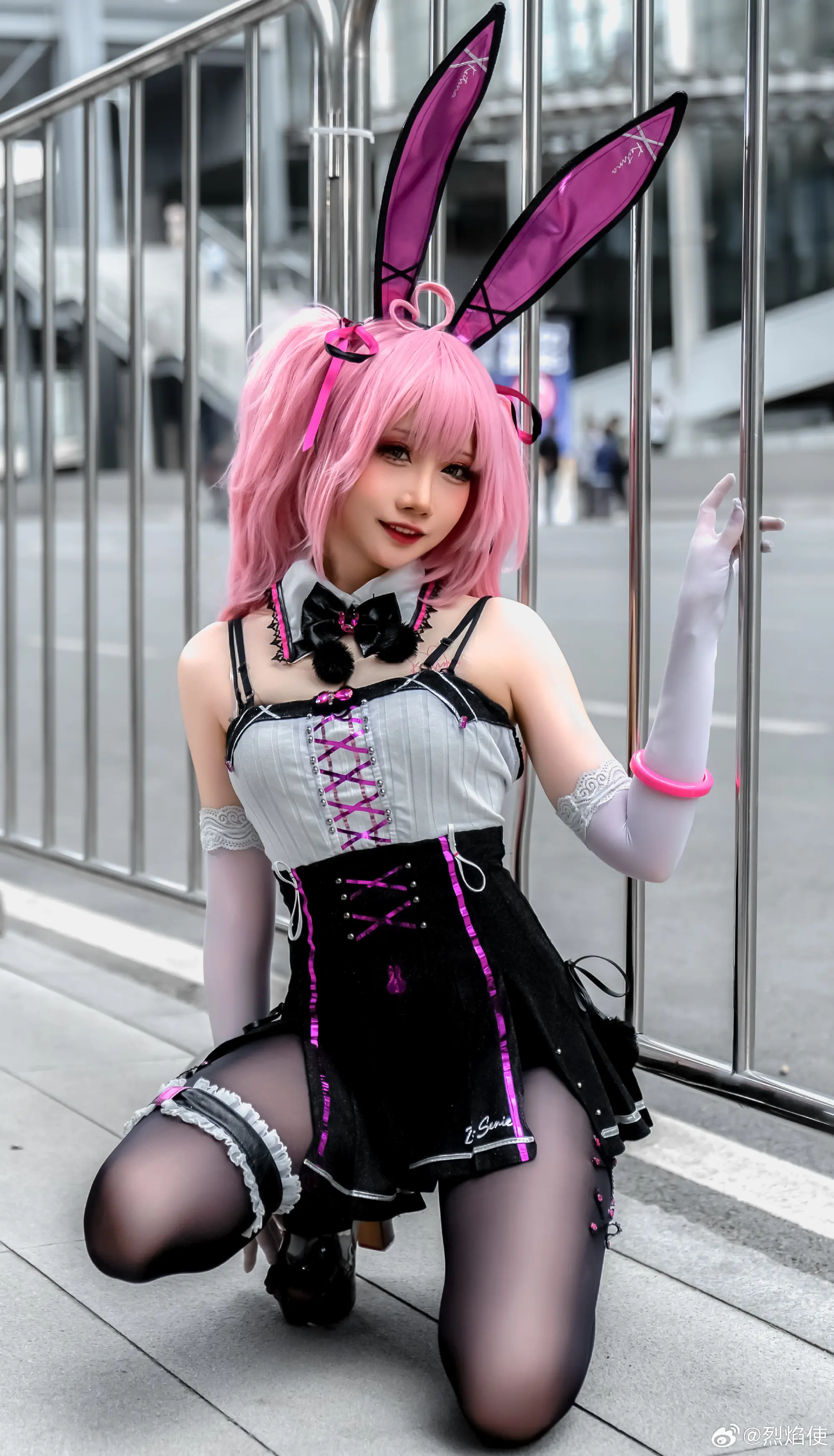 COSPLAY 代号卡提那，我会竭尽所能地完成您的指令。 交错战线 卡提那@焖焖碳--公众号小姨ai