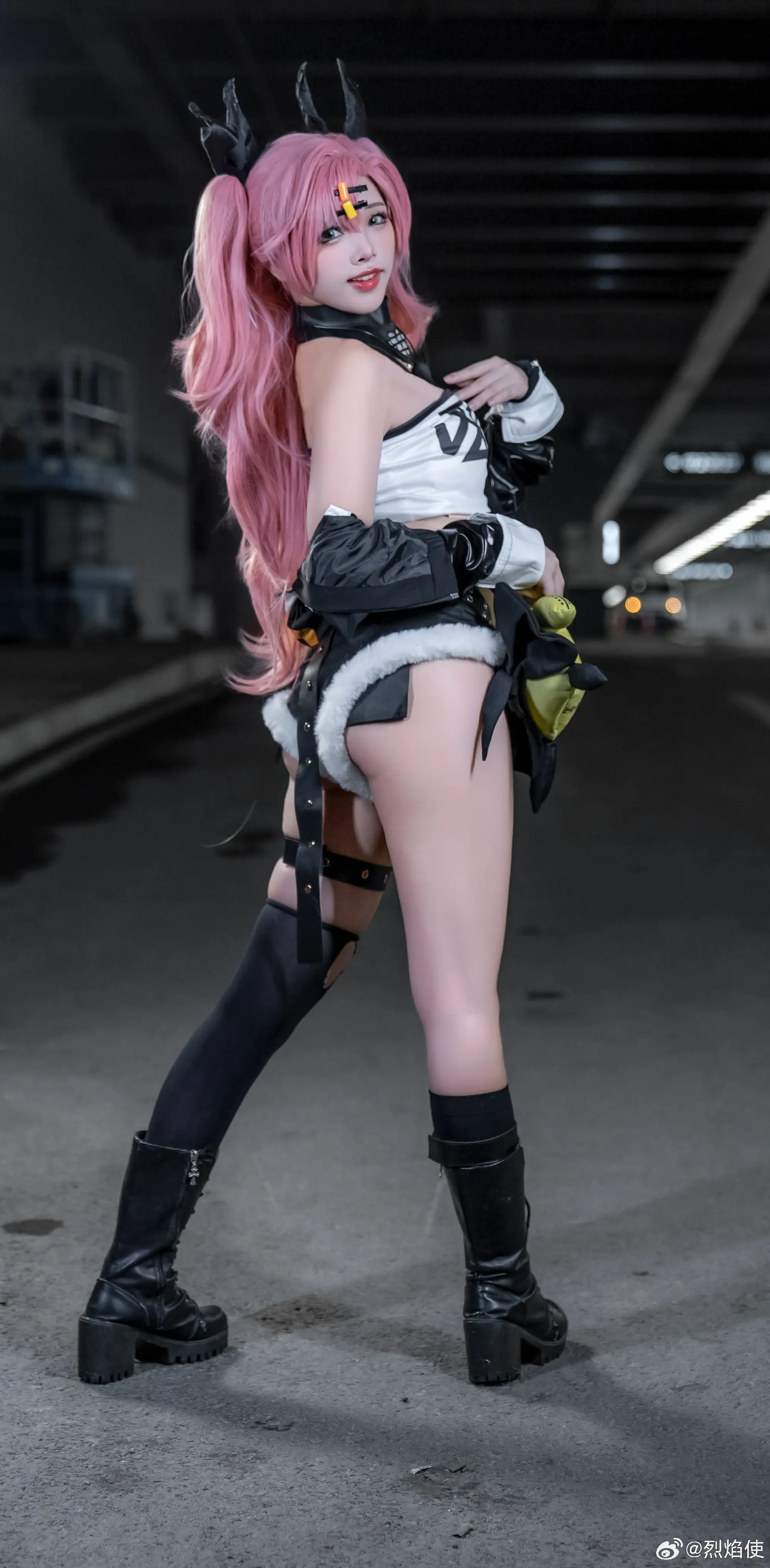 COSPLAY 绝区零 妮可•德玛拉：@兔子兔子兔w COSPLAY-第3张