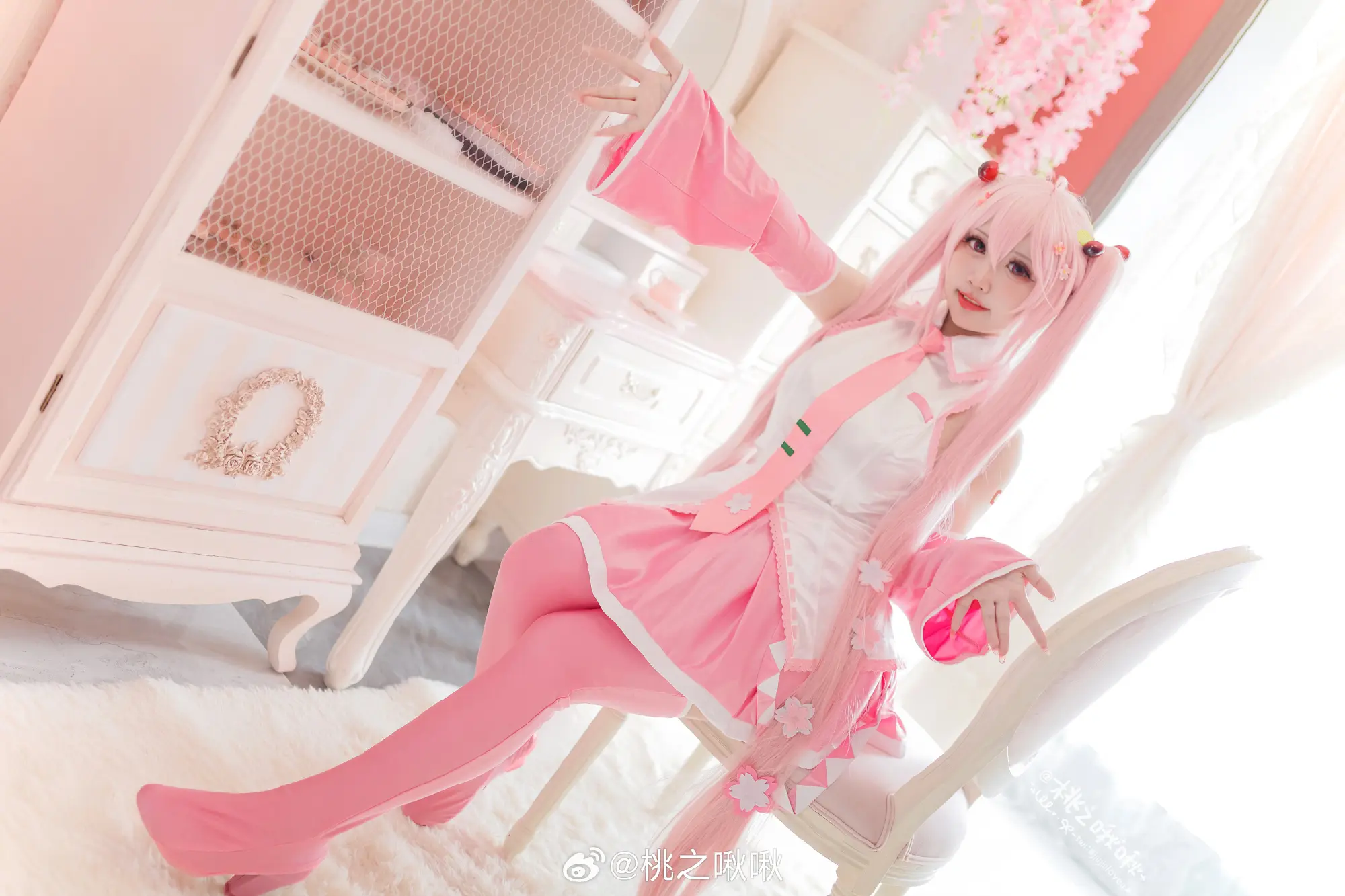 COSPLAY 🌸春日的樱色妖精🌸 樱初音!樱初音!终于发这套啦~@桃之啾啾 COSPLAY-第3张