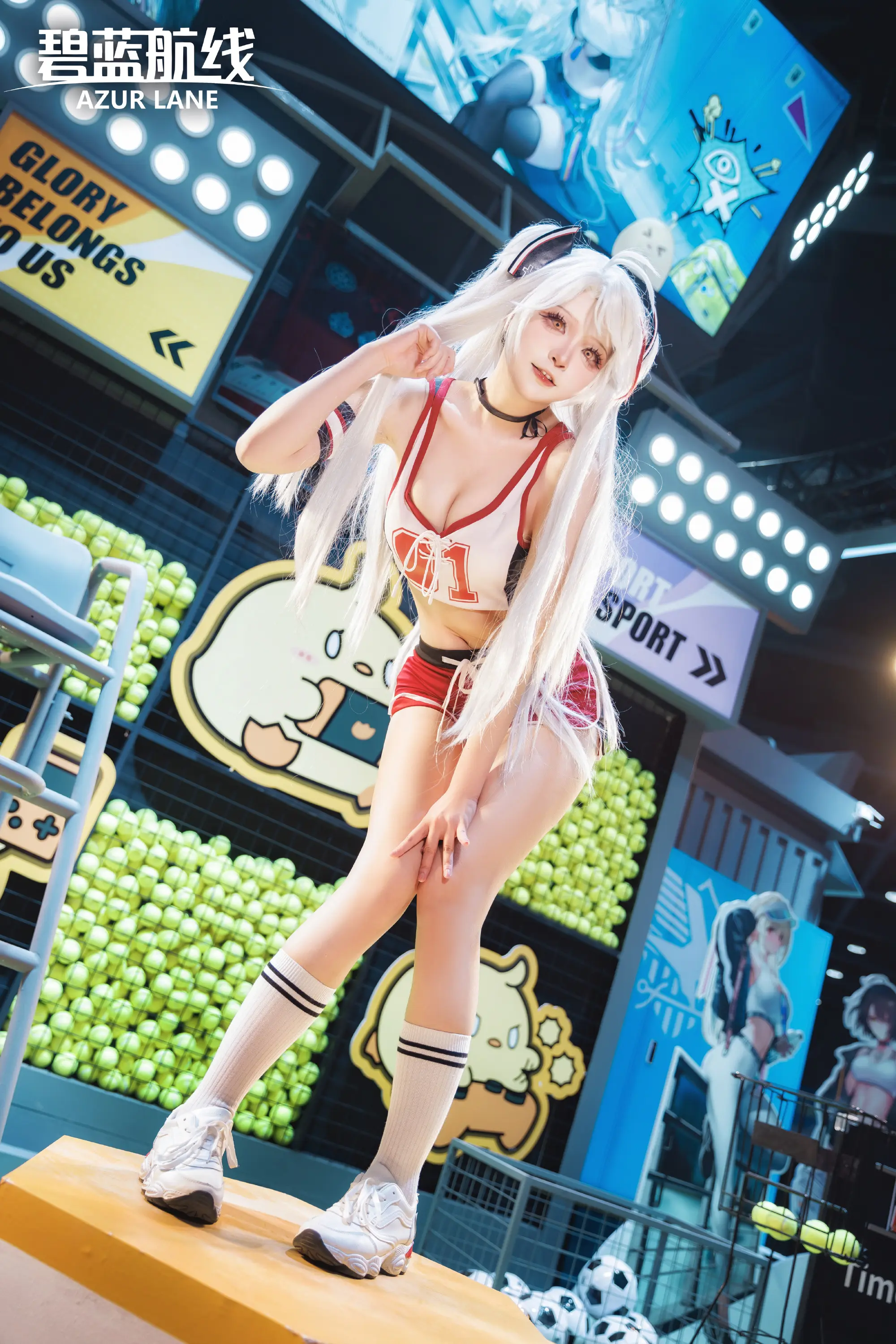 COSPLAY Viel Glück~指挥官玩得开心吗？我的应援是只给你的哦~嘻嘻~ 碧蓝航线-公众号小姨ai