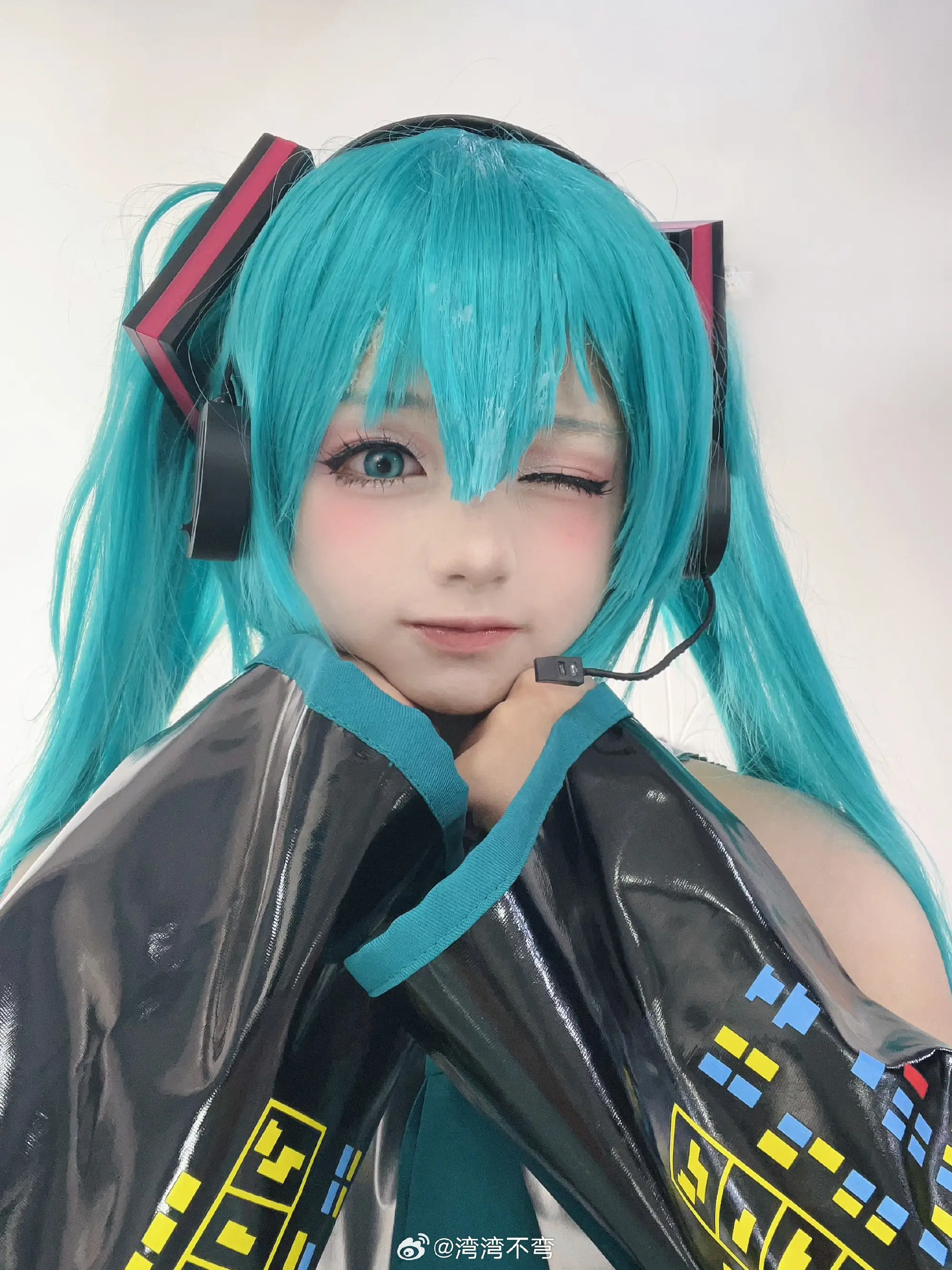 cosplay 初音未来 世界第一公主殿下💚💙🩵 ​​​@湾湾不弯 COSPLAY-第5张