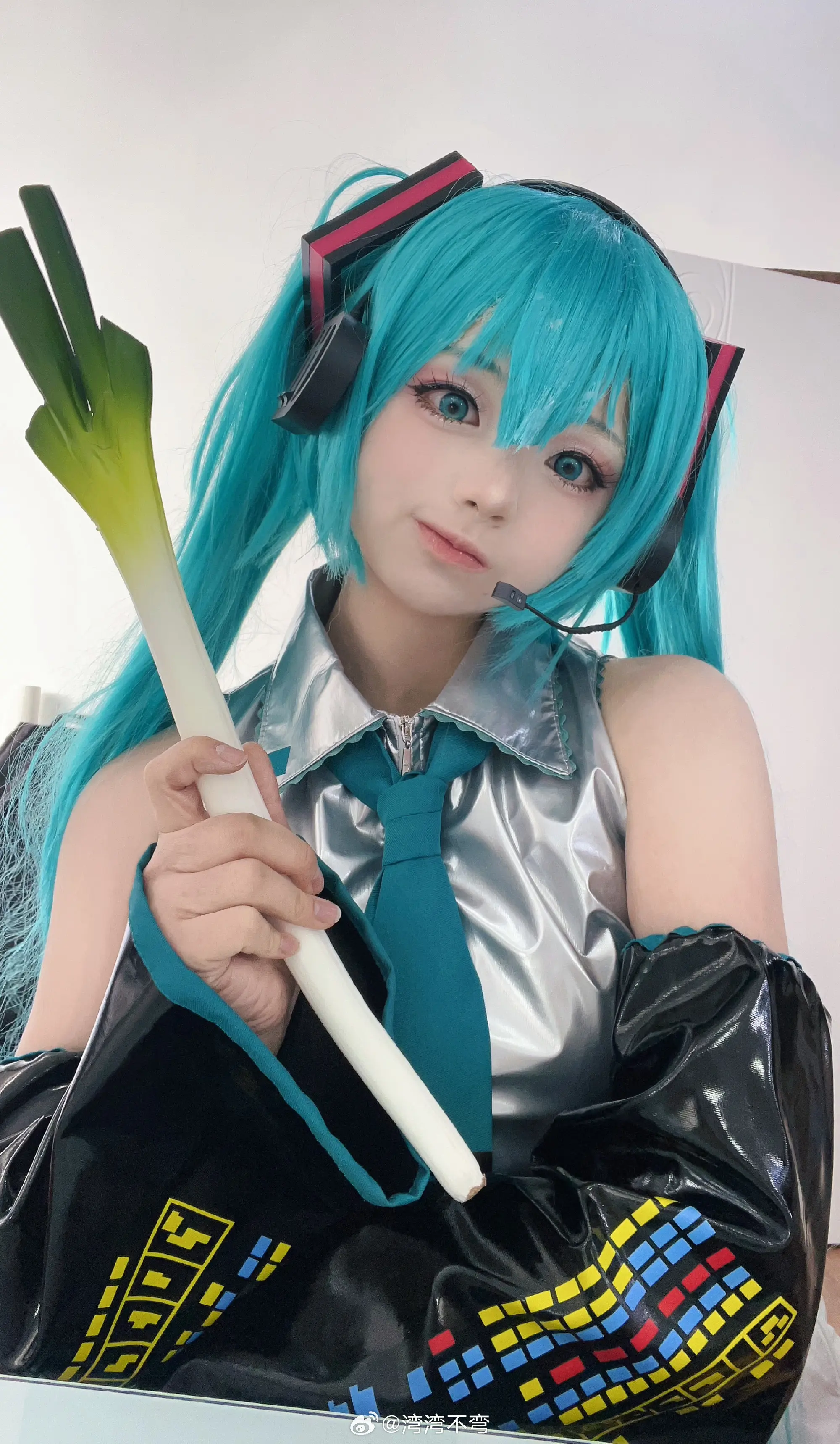 cosplay 初音未来 世界第一公主殿下💚💙🩵 ​​​@湾湾不弯 COSPLAY-第8张