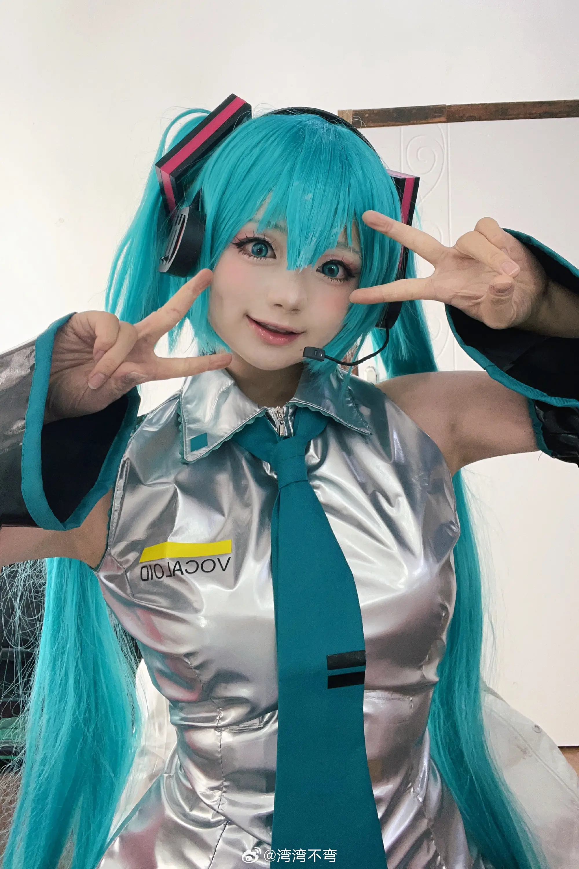 cosplay 初音未来 世界第一公主殿下💚💙🩵 ​​​@湾湾不弯 COSPLAY-第11张
