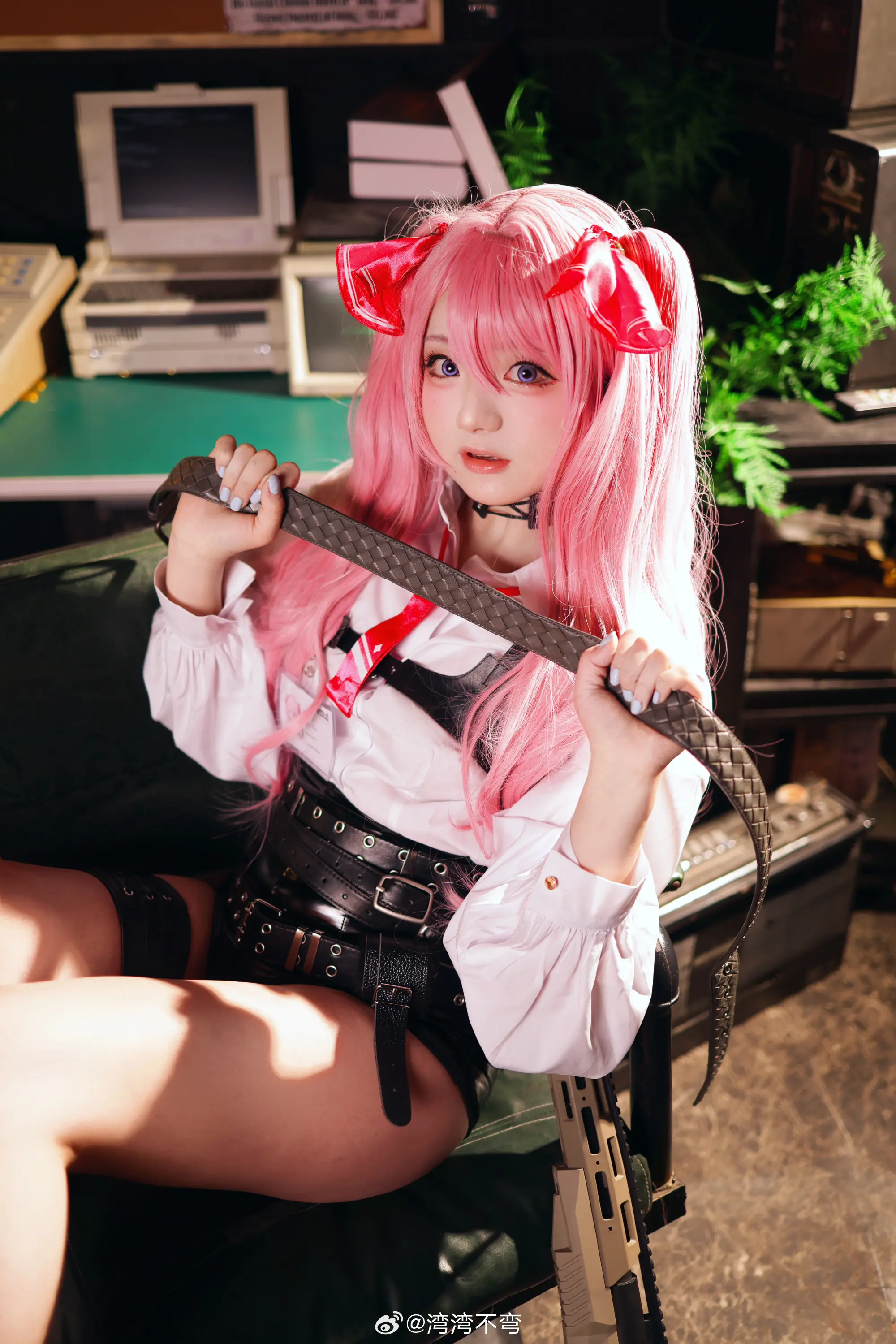 cosplay nikke:胜利女神 🎀nikke尤妮🎀@湾湾不弯-公众号小姨ai