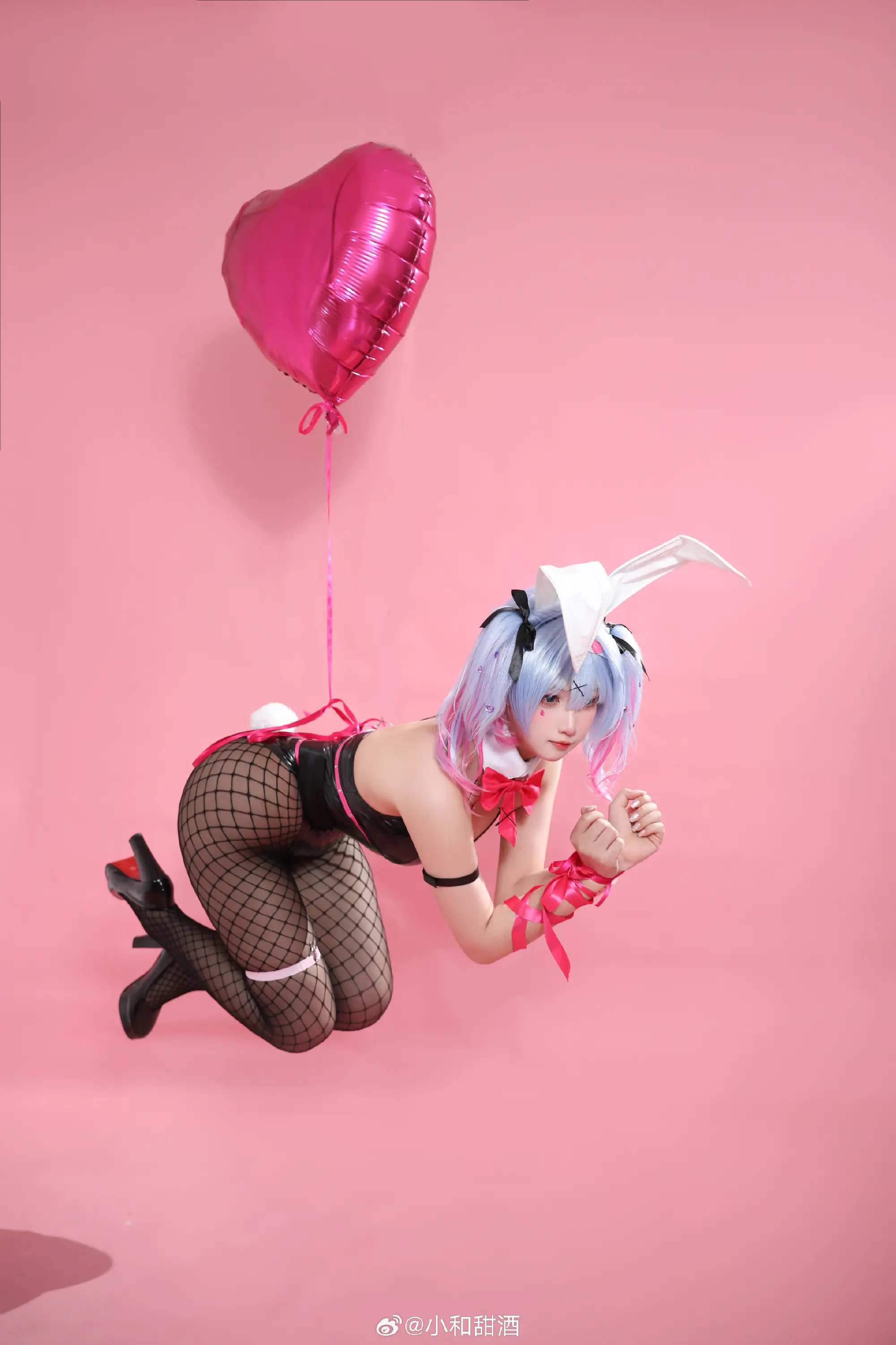 COSPLAY 💗RABBIT HOLE兔子洞🐇🕳️ 初音未来@小和甜酒 COSPLAY-第2张