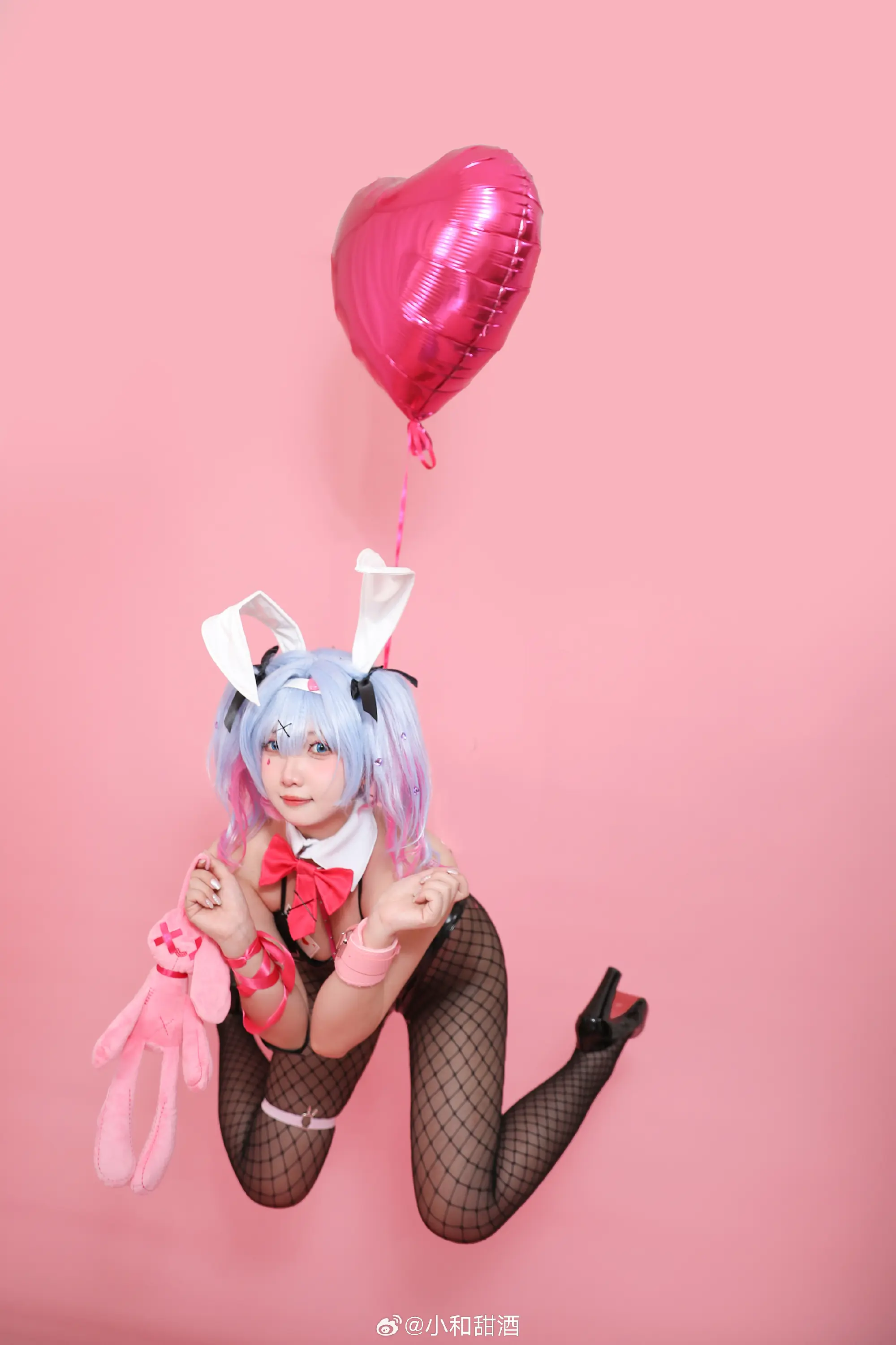 COSPLAY 💗RABBIT HOLE兔子洞🐇🕳️ 初音未来@小和甜酒 COSPLAY-第3张