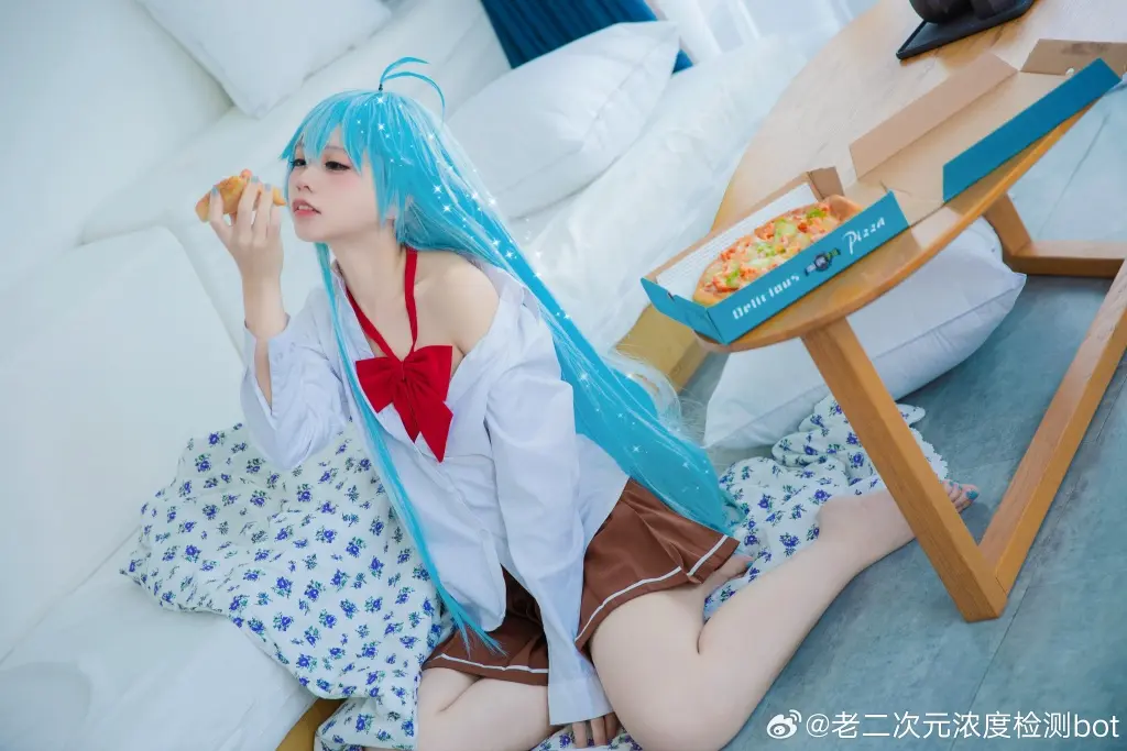 「电波女与青春男」-藤和艾莉欧 COSPLAY-第2张