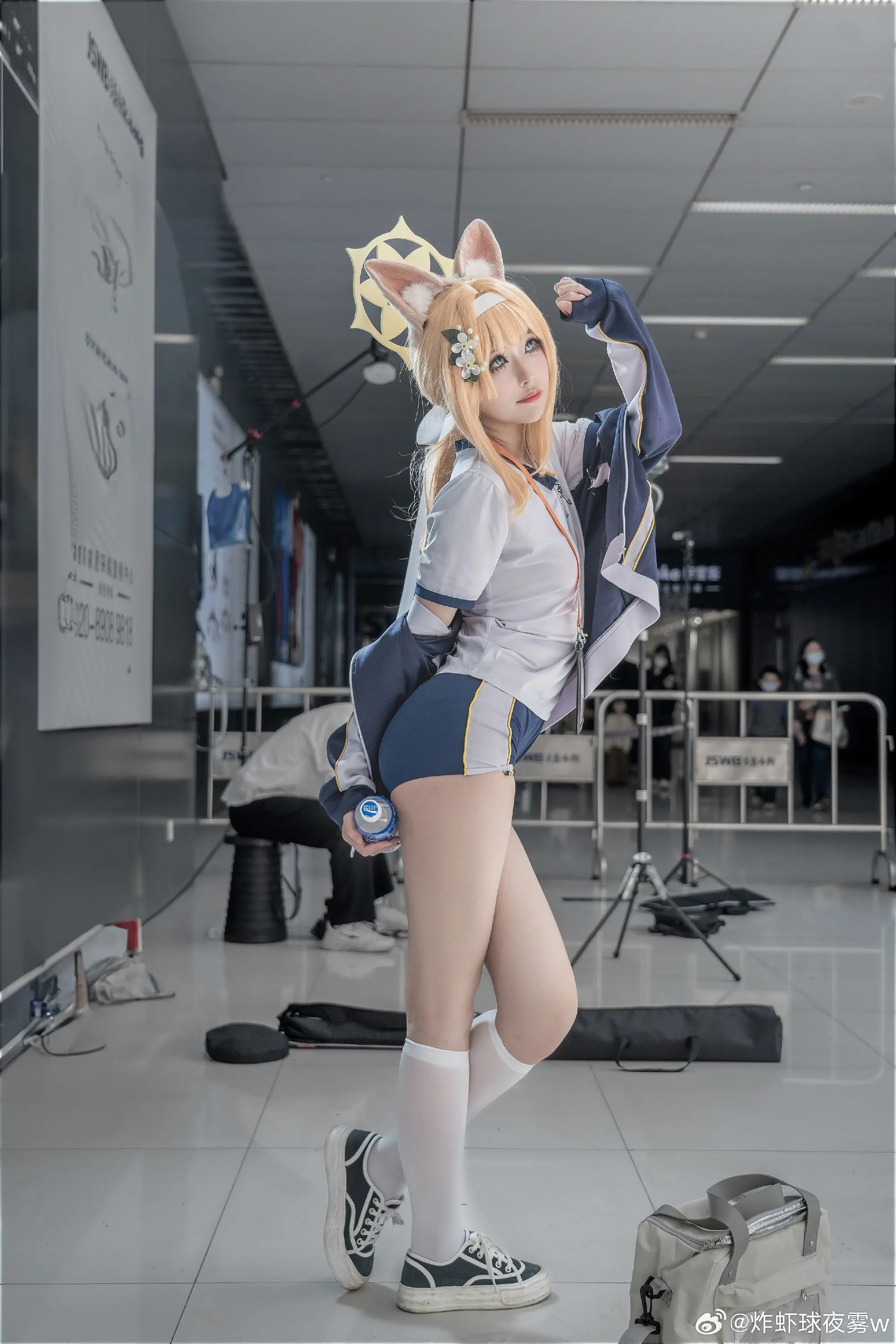 COSPLAY 请……请稍等一下！ 碧蓝档案 玛丽（体操服）@炸虾球夜雾w-公众号小姨ai