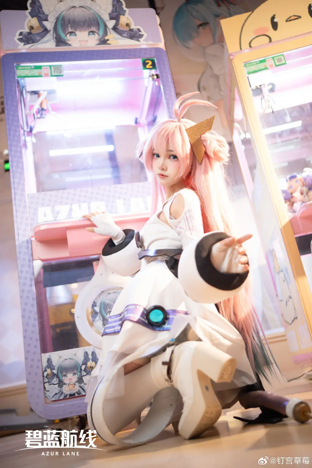 cosplay 指挥官～欢迎回港！碧蓝航线@钉宫草莓-公众号小姨ai