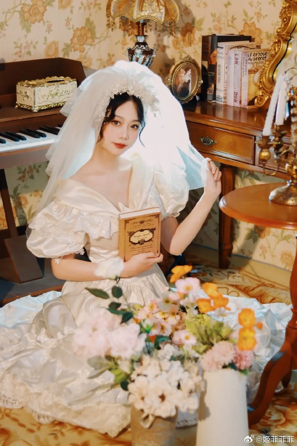你出现在我诗中的每一页。@姬菲菲菲 COSPLAY-第2张