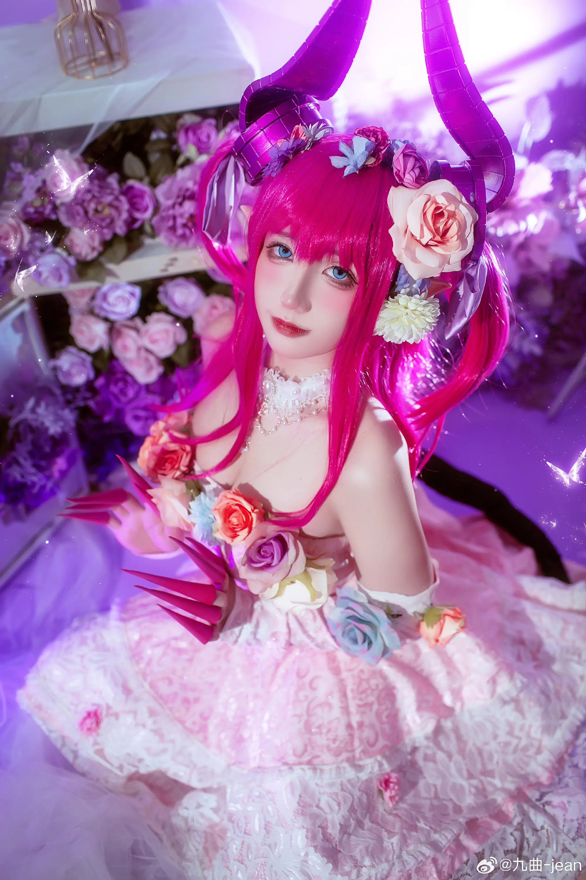 COSPLAY FGO 龙娘 master，这礼服好看吗？@九曲-jean-公众号小姨ai