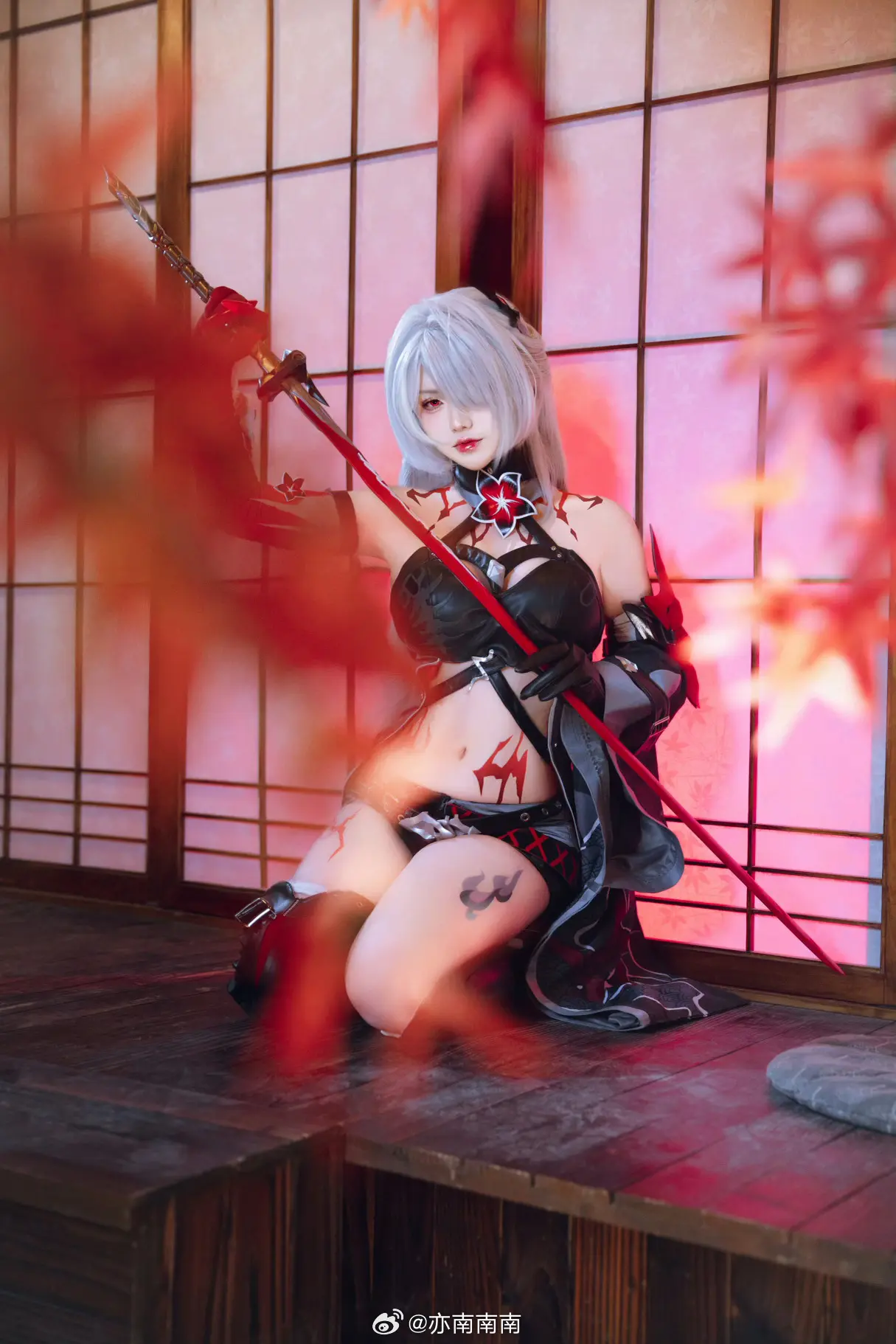 COSPLAY 自称「巡海游侠」的独行者，淡漠寡言 本名不详👺 崩坏星穹铁道 黄泉@亦南南南 COSPLAY-第12张