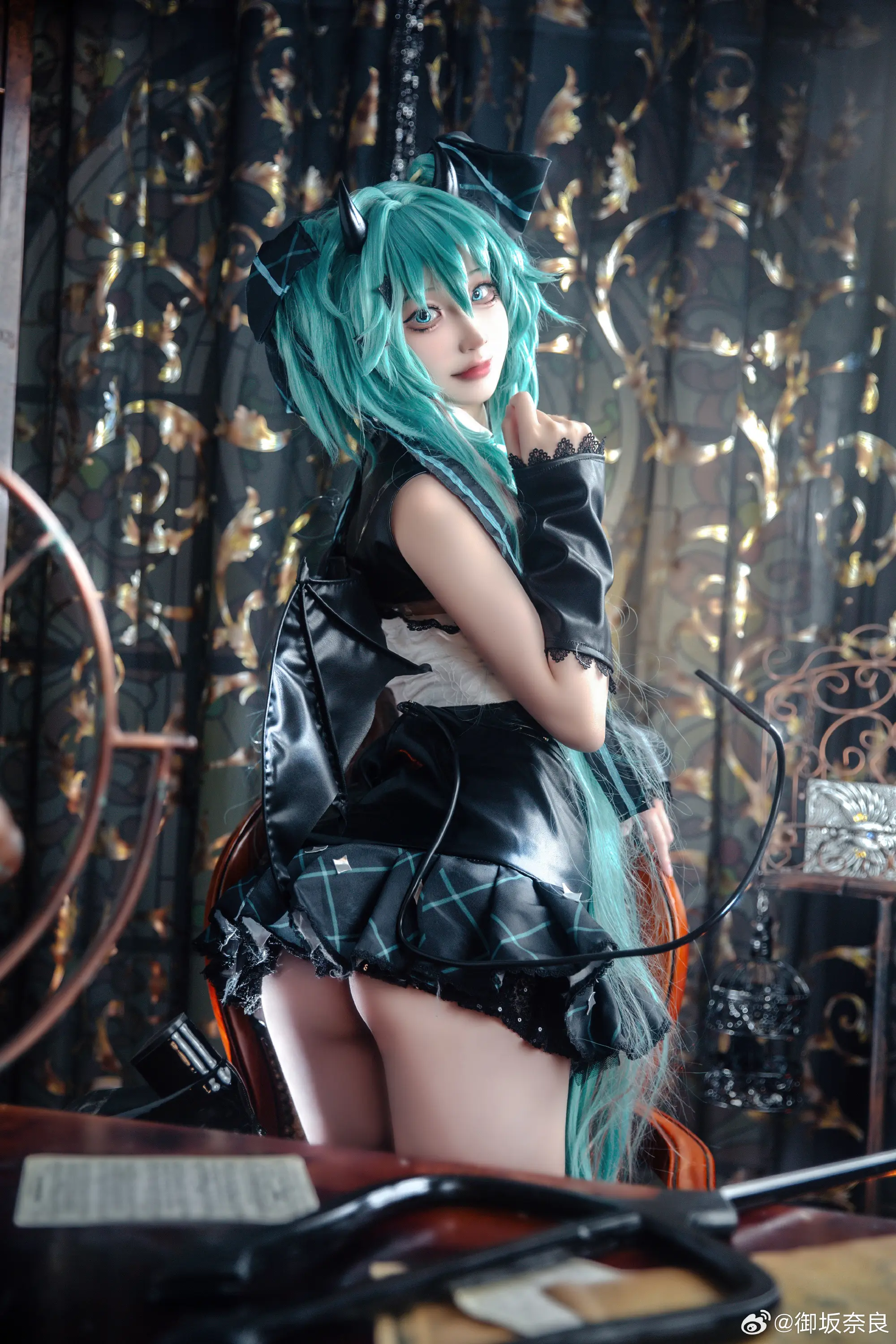 cosplay MIKU小恶魔👿@御坂奈良-公众号小姨ai