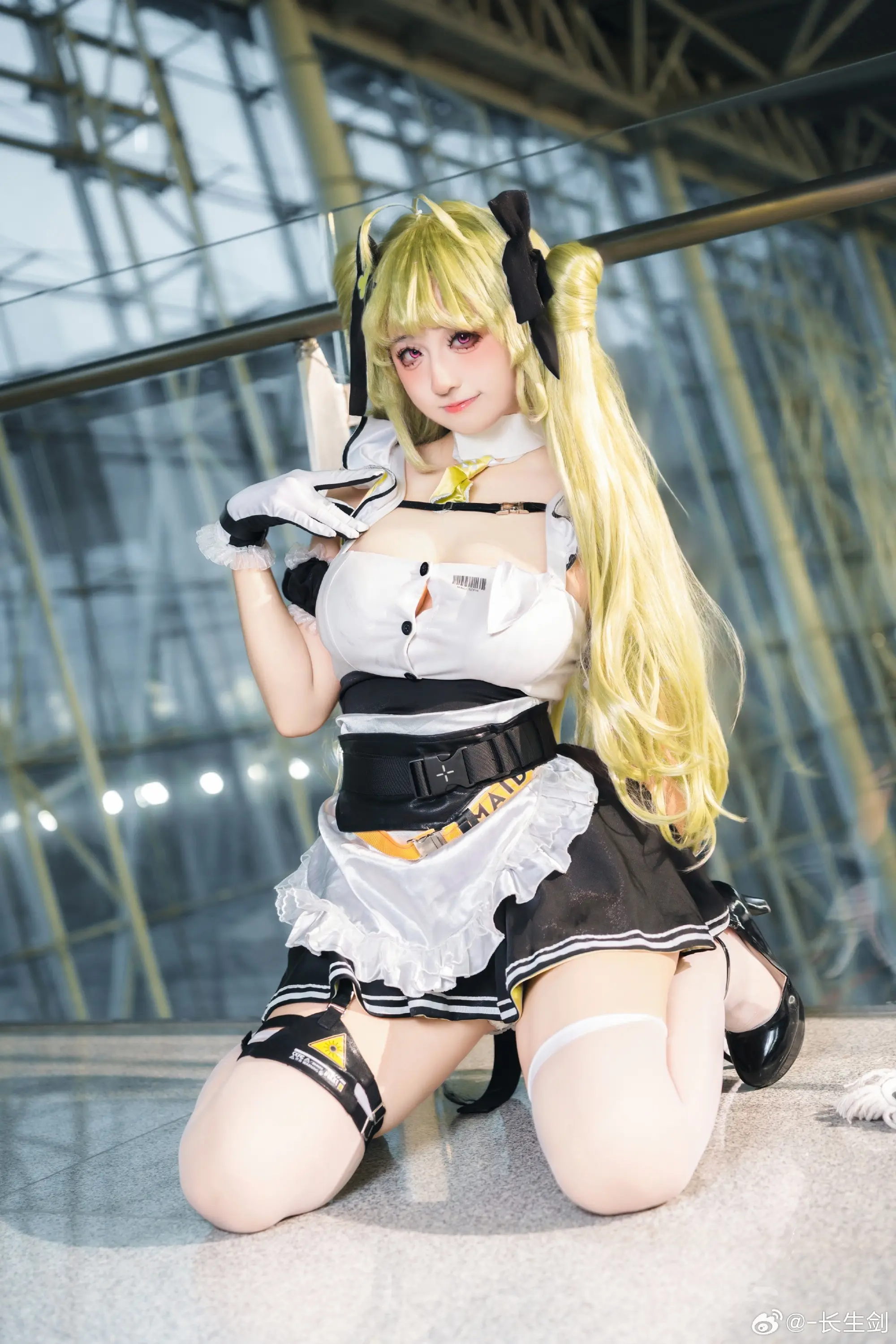 COSPLAY nikke:胜利女神@十悲伤小木十 ​​​ COSPLAY-第2张