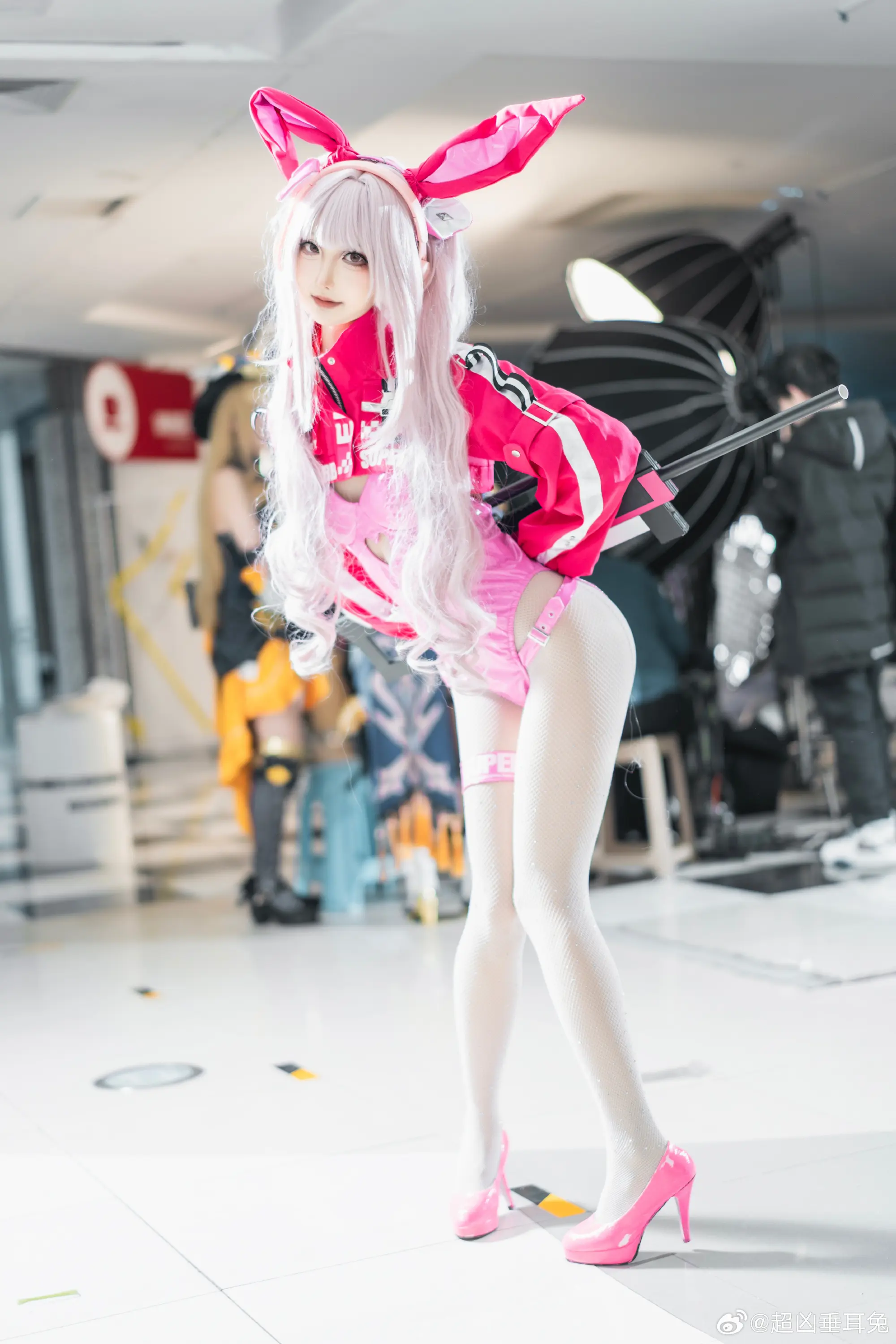 cosplay  NIKKE胜利女神 爱丽丝@超凶垂耳兔-公众号小姨ai