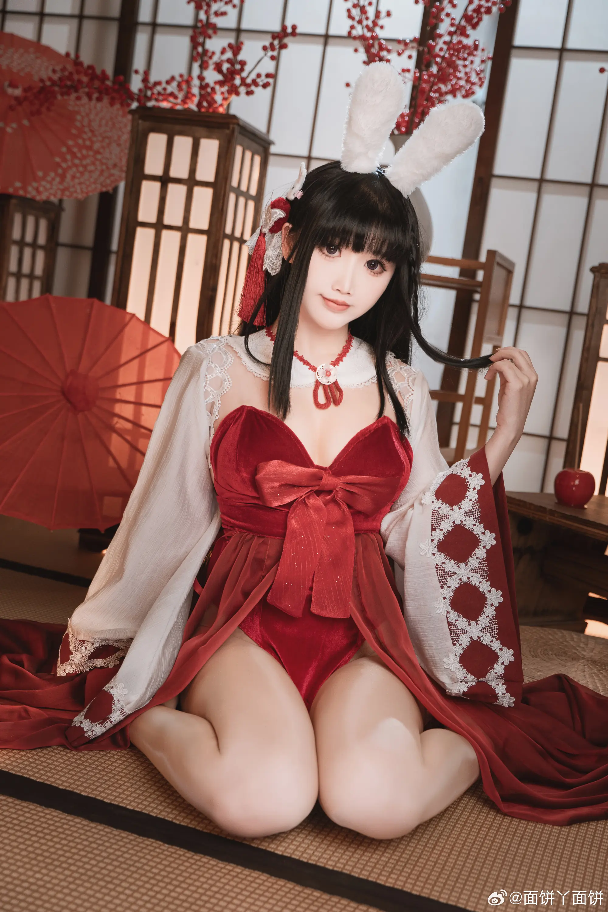 COSPLAY 初次见面，尊敬的指挥官大人 碧蓝航线 大山@面饼丫面饼-公众号小姨ai