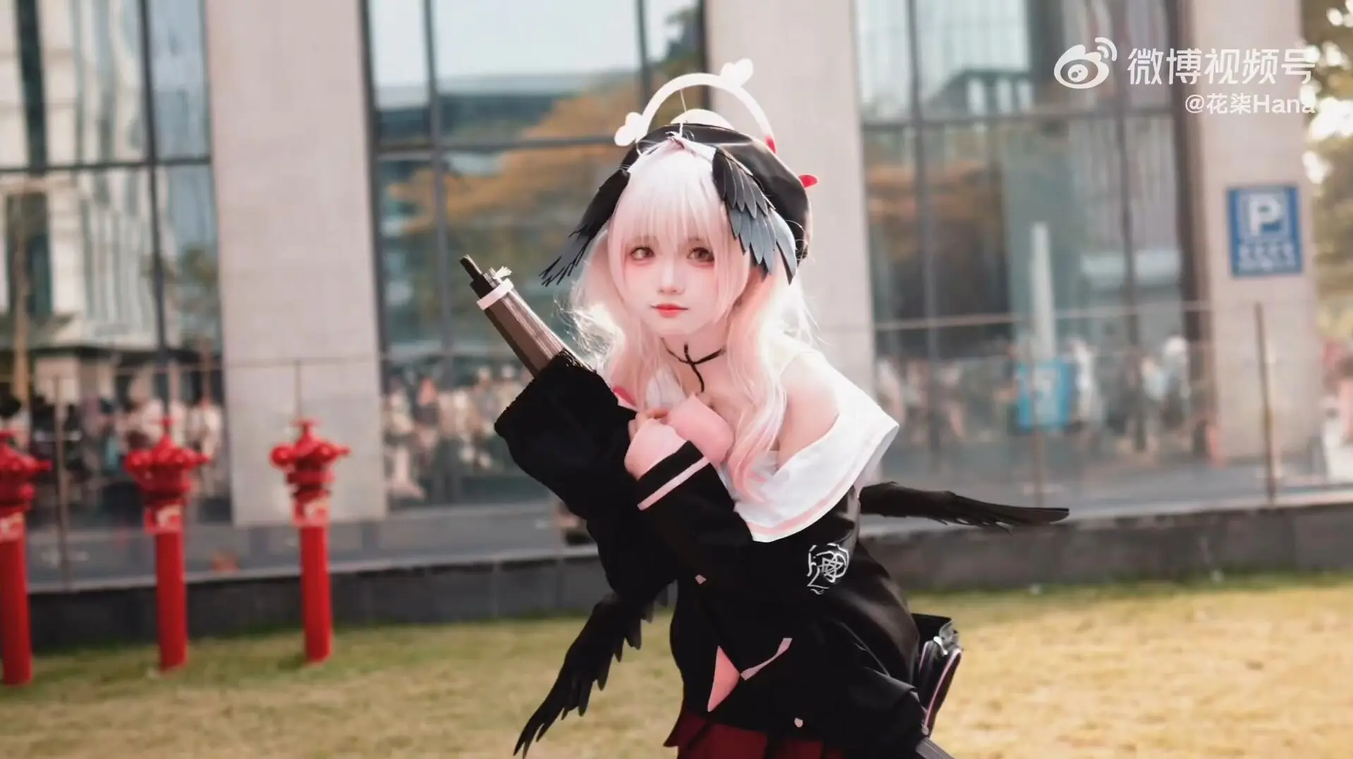 cosplay Vlog 和小春一起逛展吧！ 蔚蓝档案 下江小春@花柒Hana-公众号小姨ai