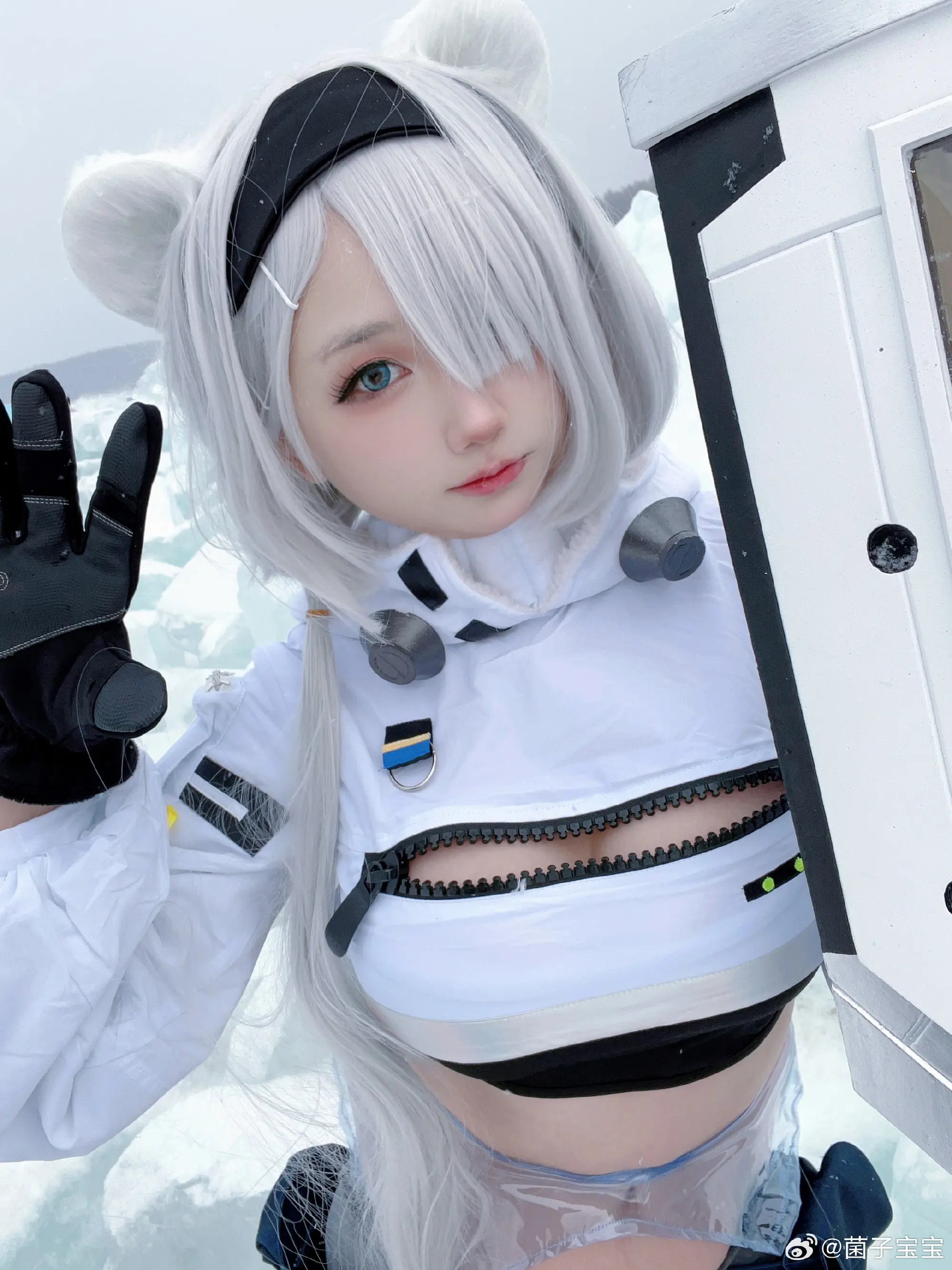 COSPLAY 熊熊拯救世界！！一月中拍到了蓝冰🧊 ​​​ 极光cos 明日方舟@菌子宝宝 COSPLAY-第6张