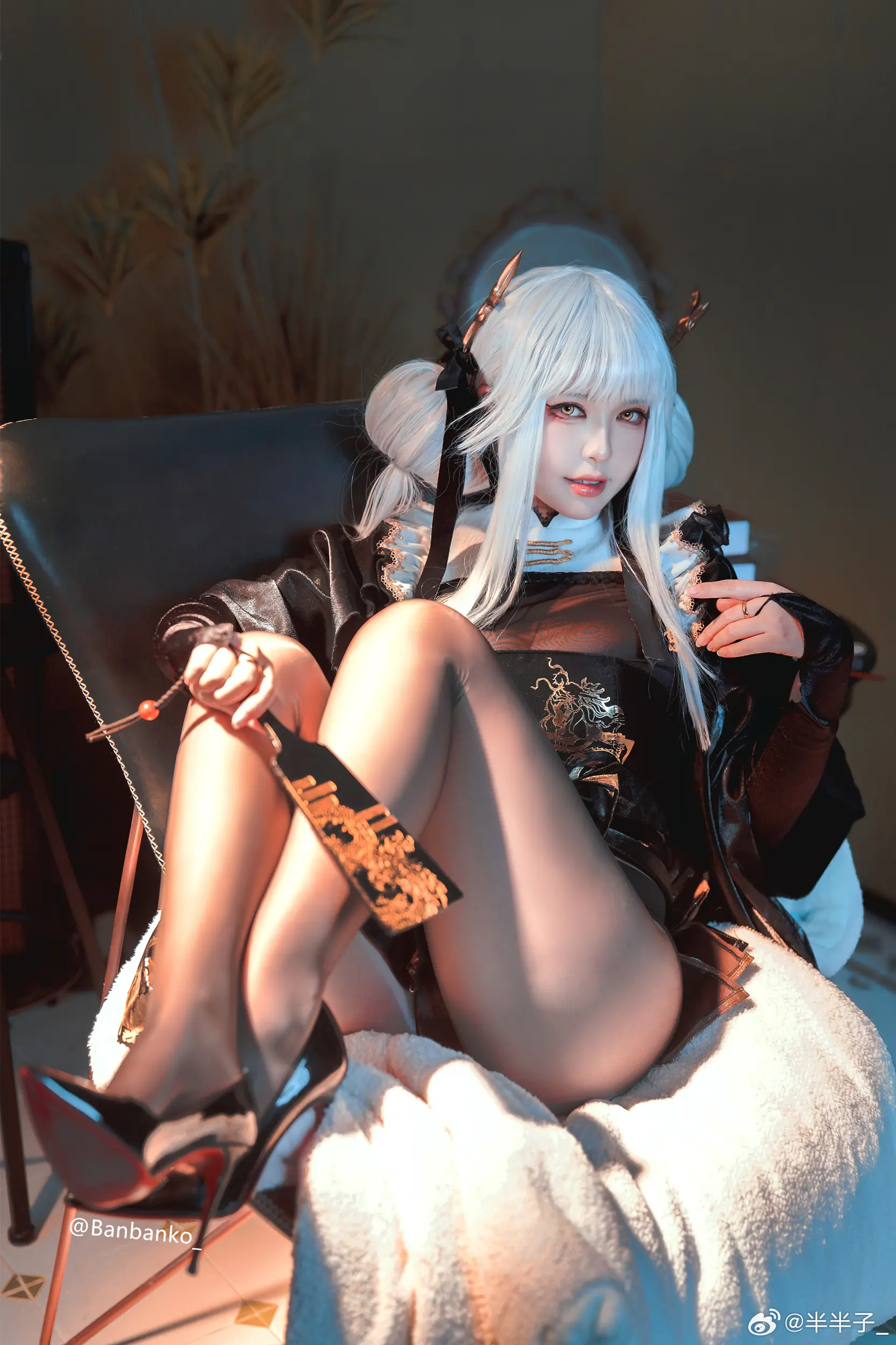 COSPLAY nikke:胜利女神 Nikke白兔🐰布兰儿💖@半半子_ COSPLAY-第5张