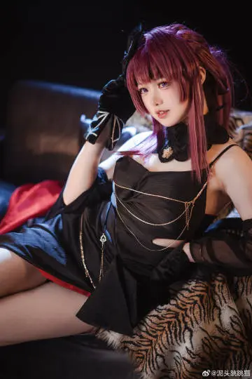 COSPLAY 崩坏星穹铁道 卡芙卡@泥头跳跳猫-公众号小姨ai